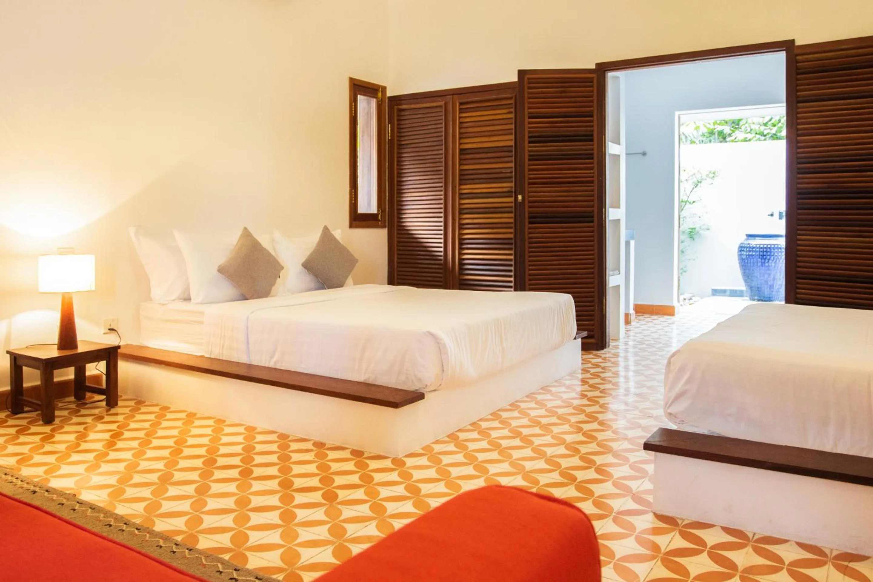 Deluxe Quadruple Room in Khla Lodge