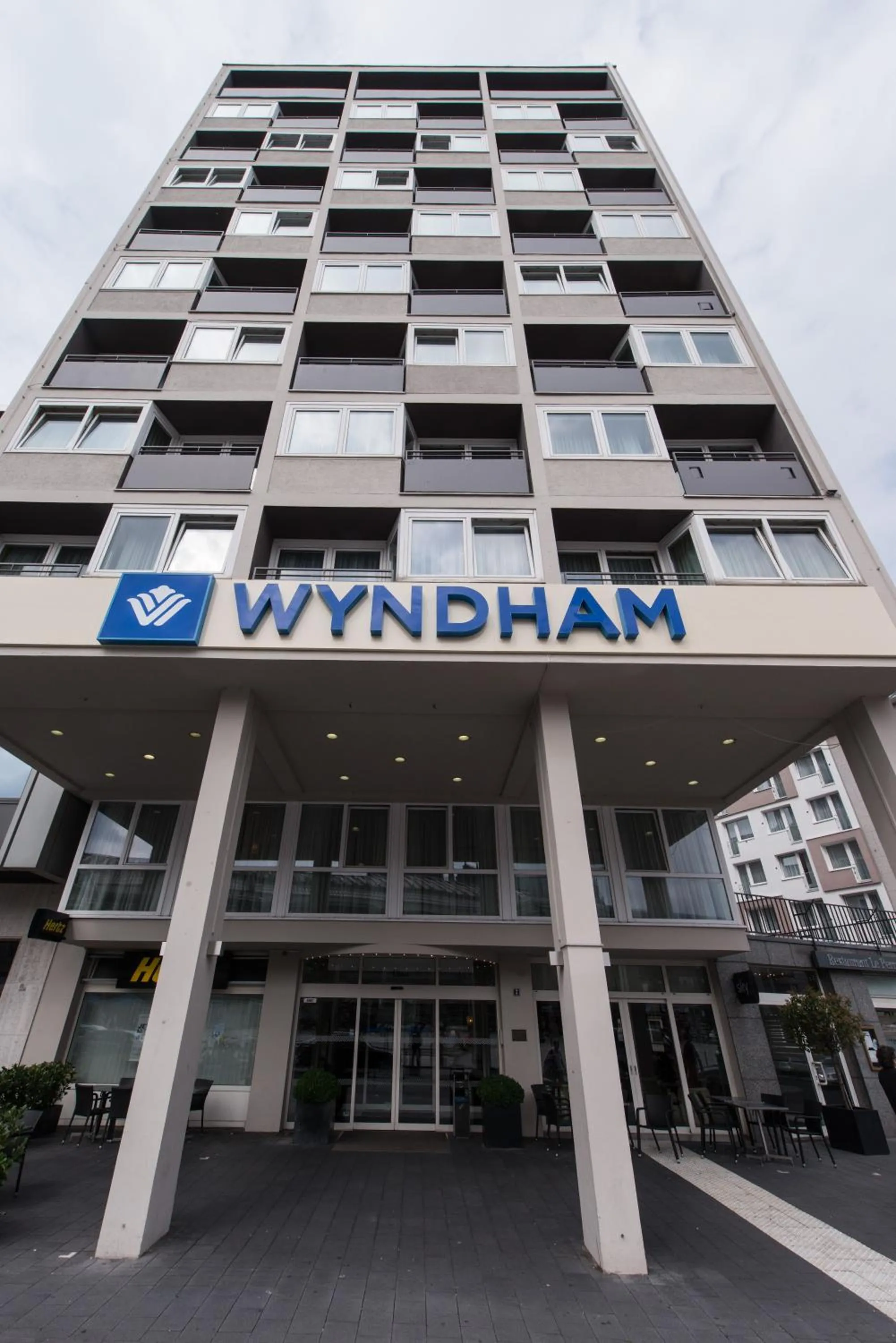 Facade/entrance in Wyndham Köln