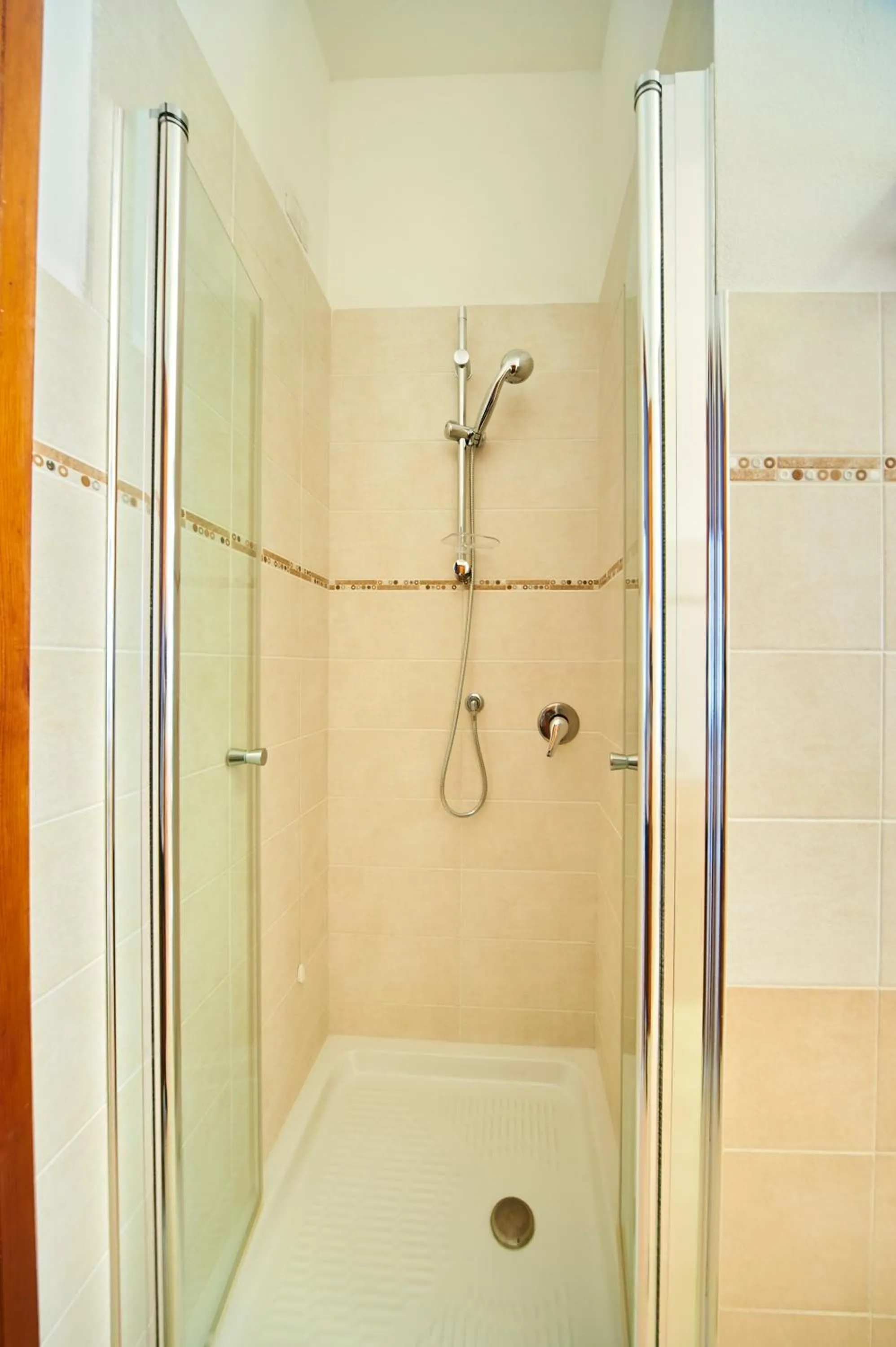 Shower in Tidu's home B&B