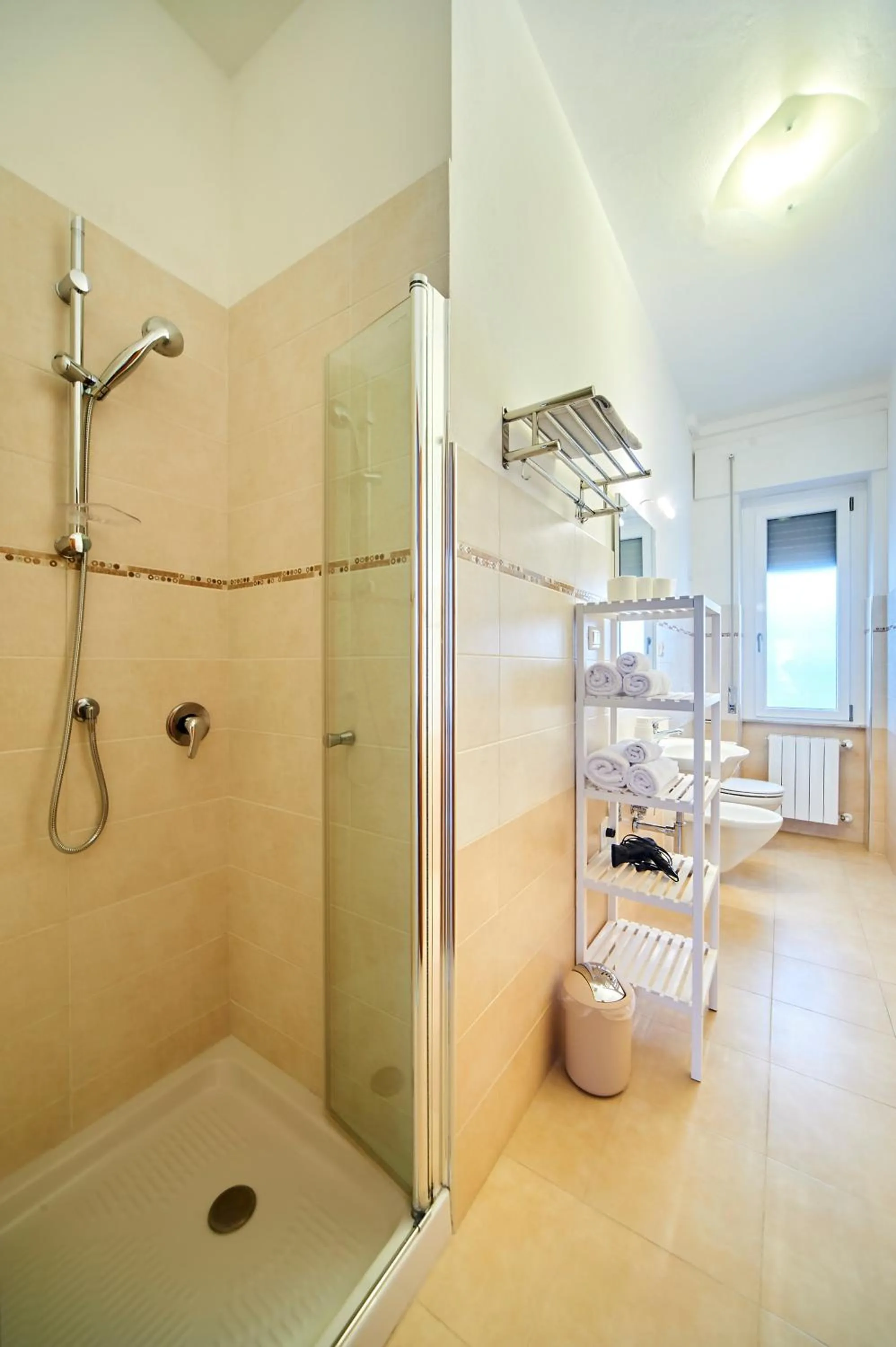 Shower in Tidu's home B&B