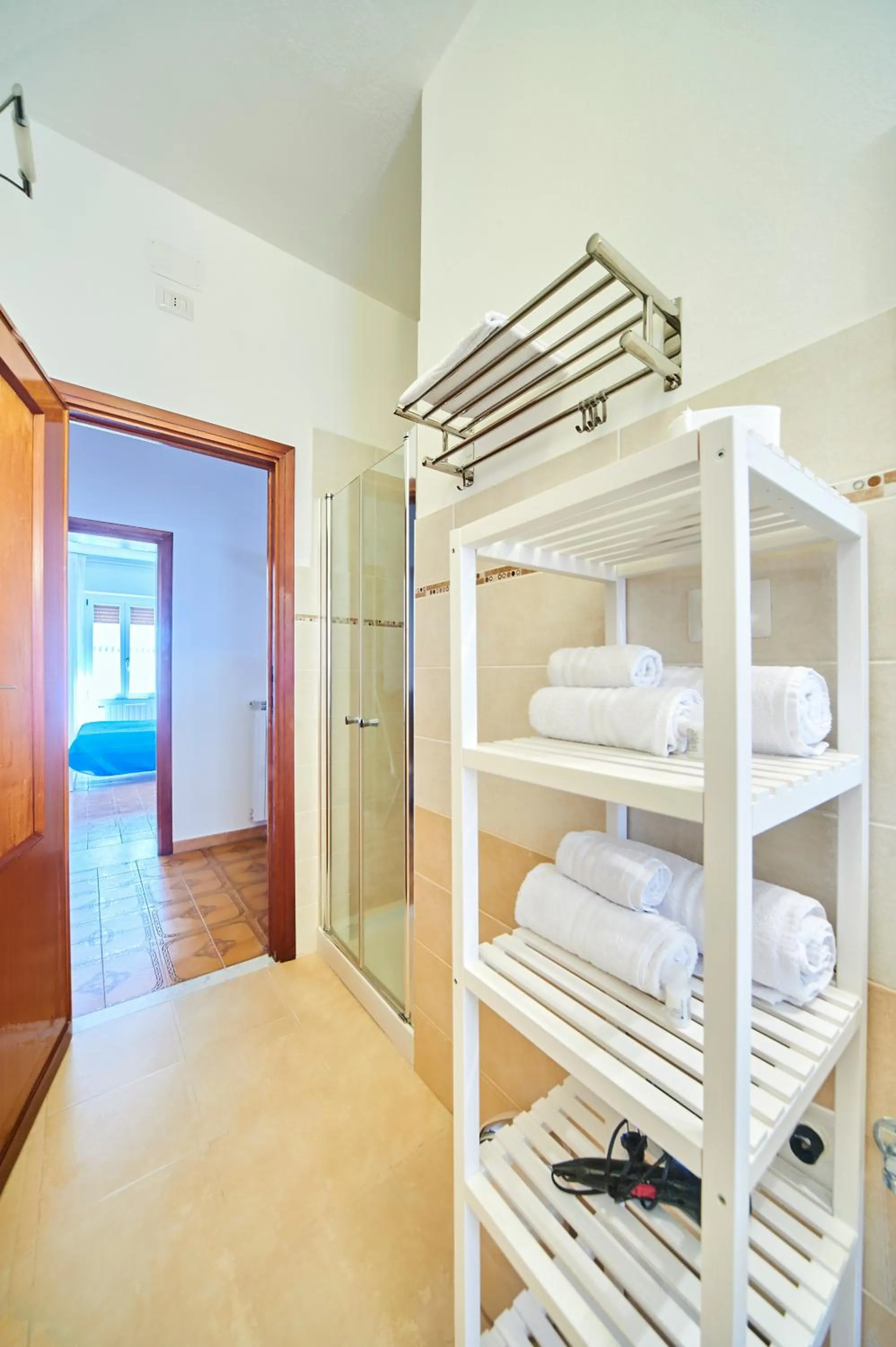 Bathroom in Tidu's home B&B