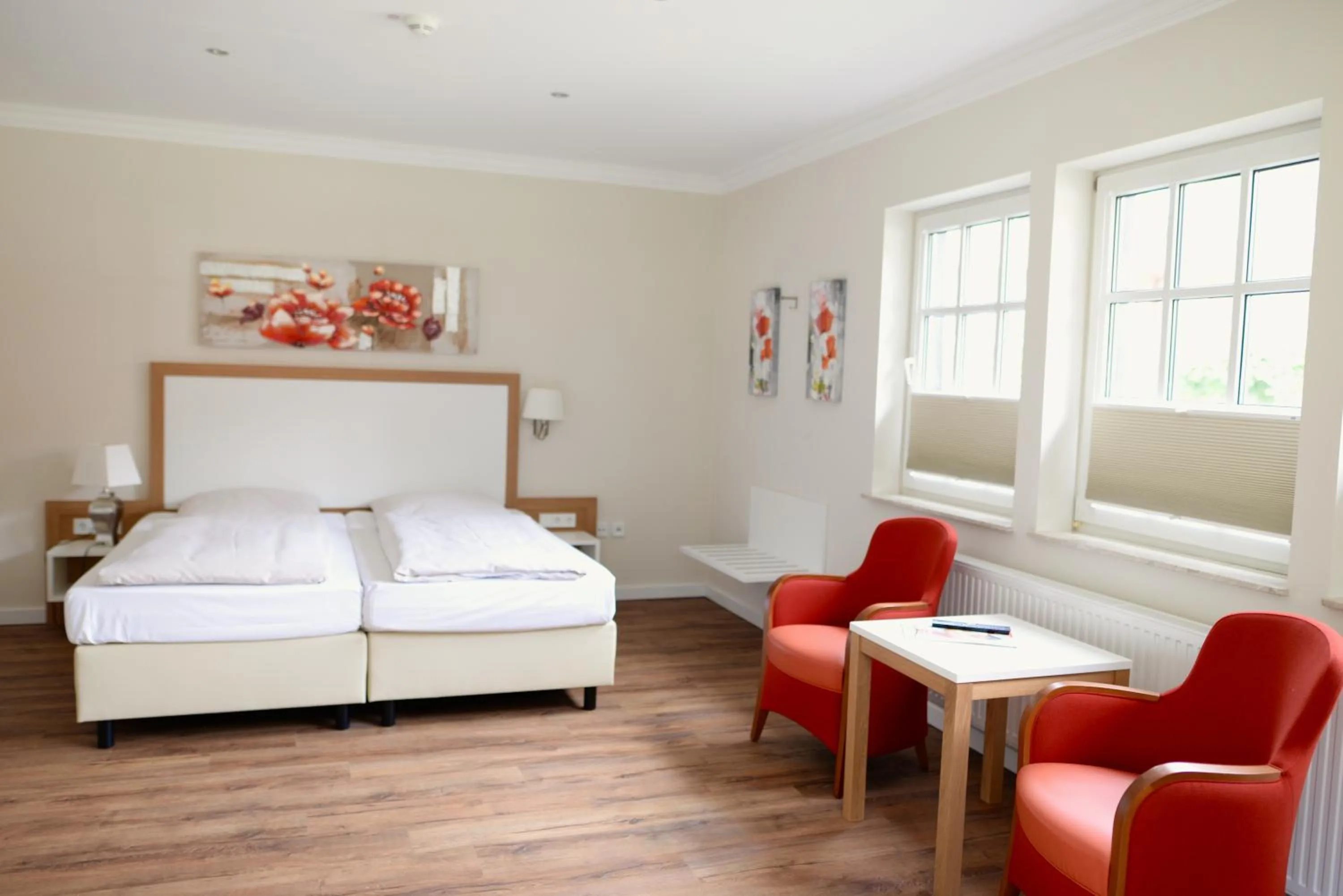 Photo of the whole room, Bed in Gut Altona