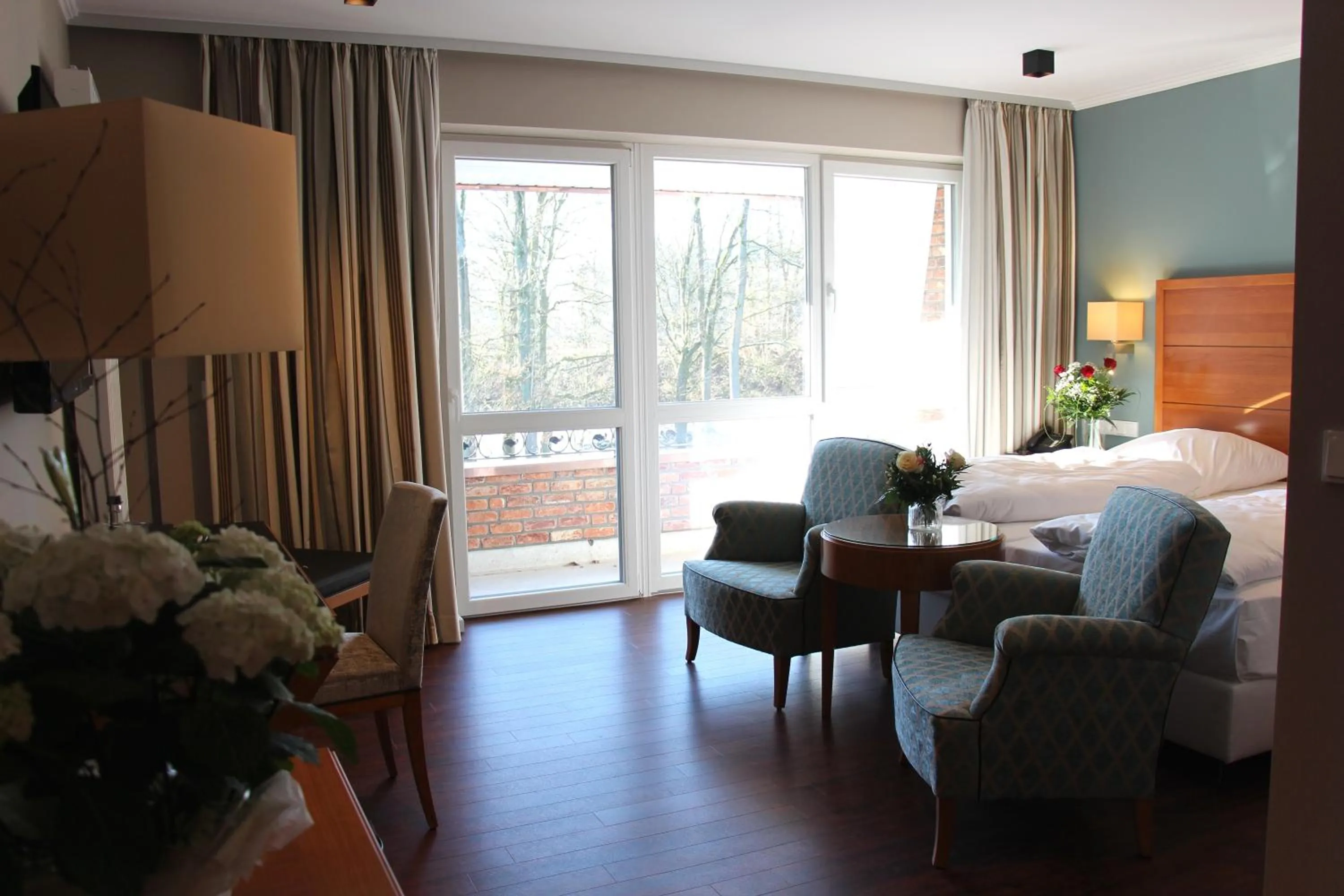 Photo of the whole room, Bed in Gut Altona