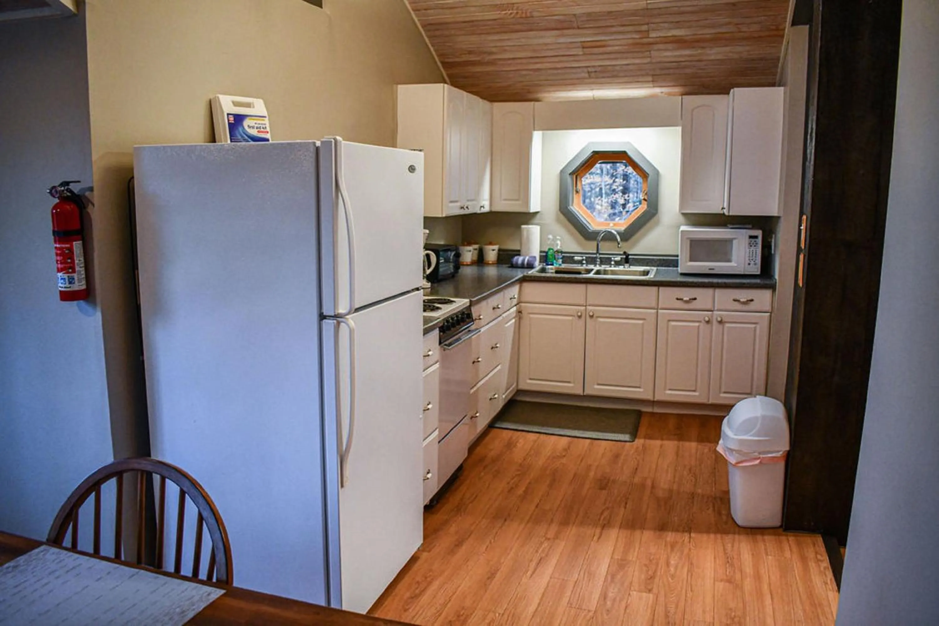 Kitchen or kitchenette in Brook Road Cabin