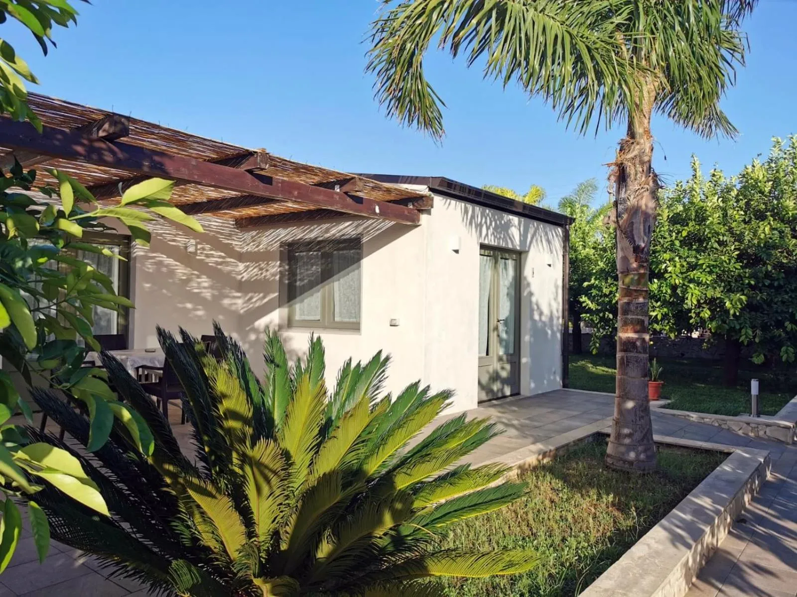 Apartment with Garden View in Terra Dei Limoni