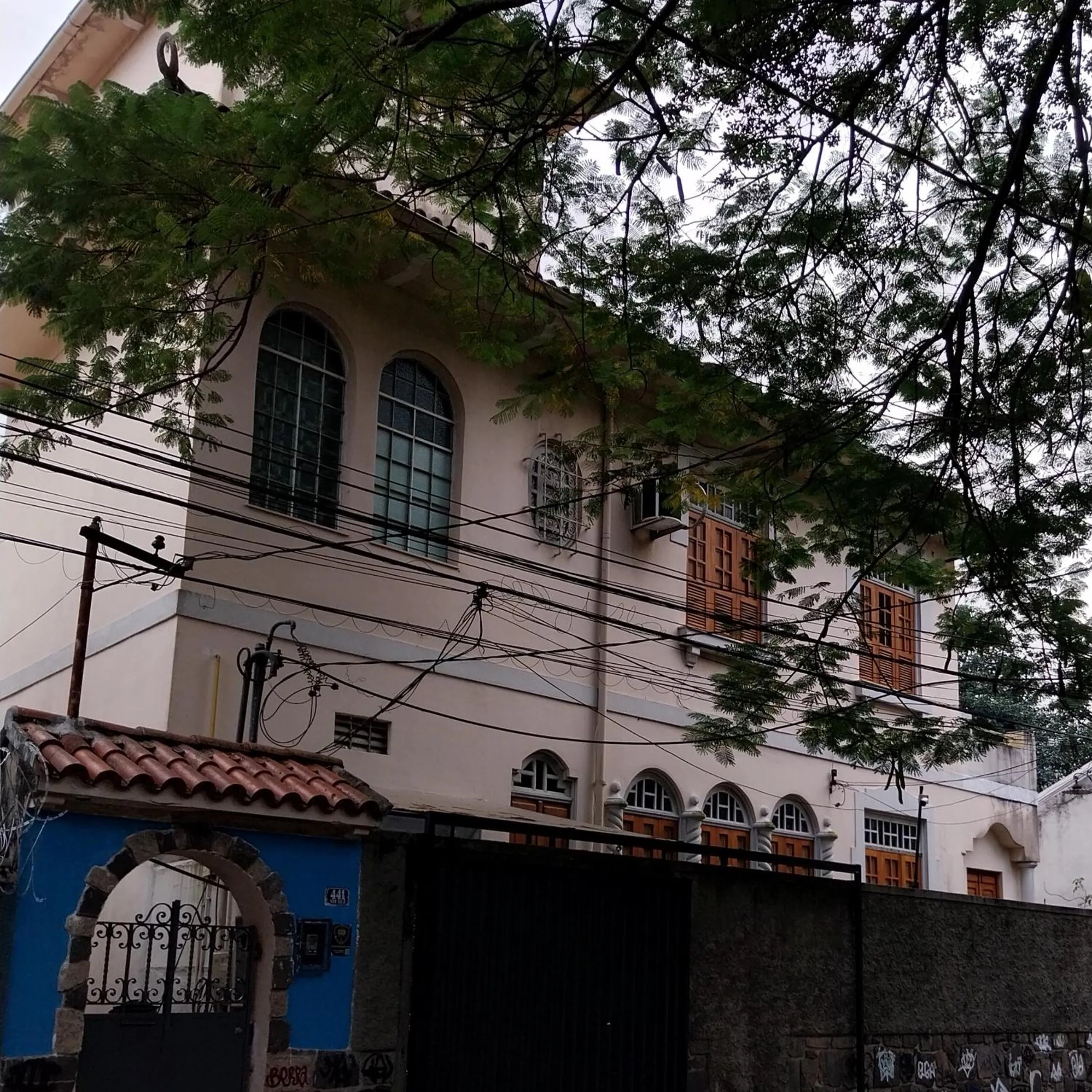 Property building in Santa Teresa Junto à Natureza