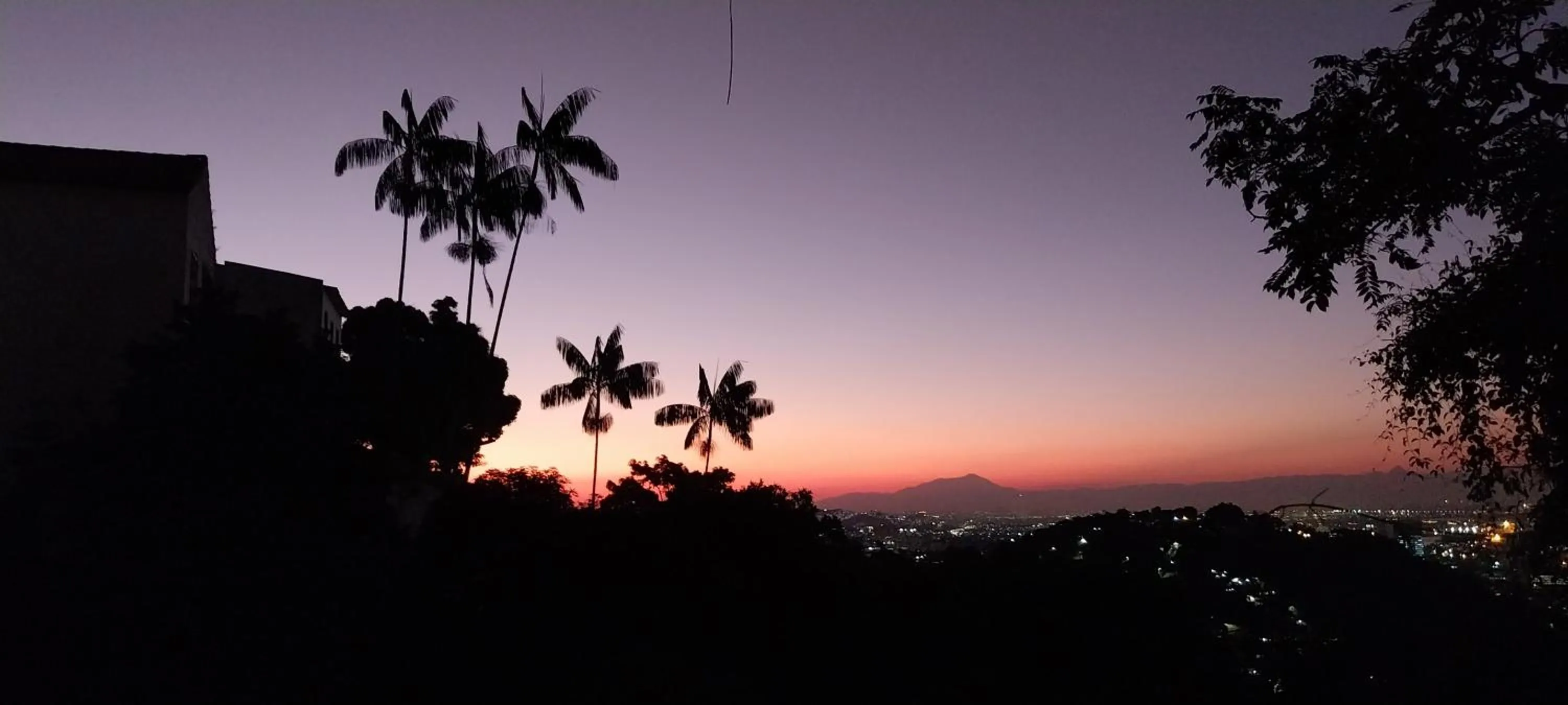 Sunset in Santa Teresa Junto à Natureza
