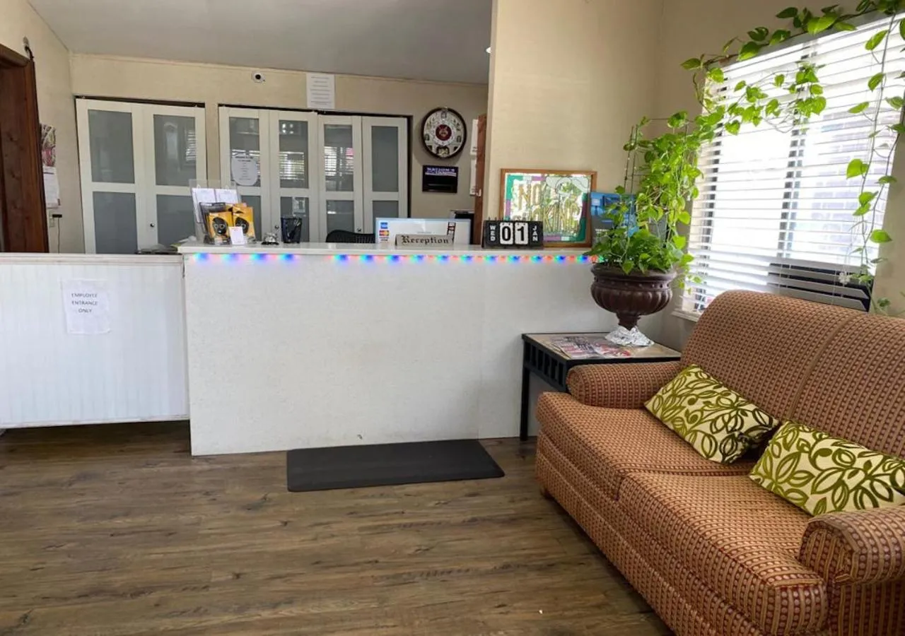 Lobby or reception in Nation's Inn Kinston
