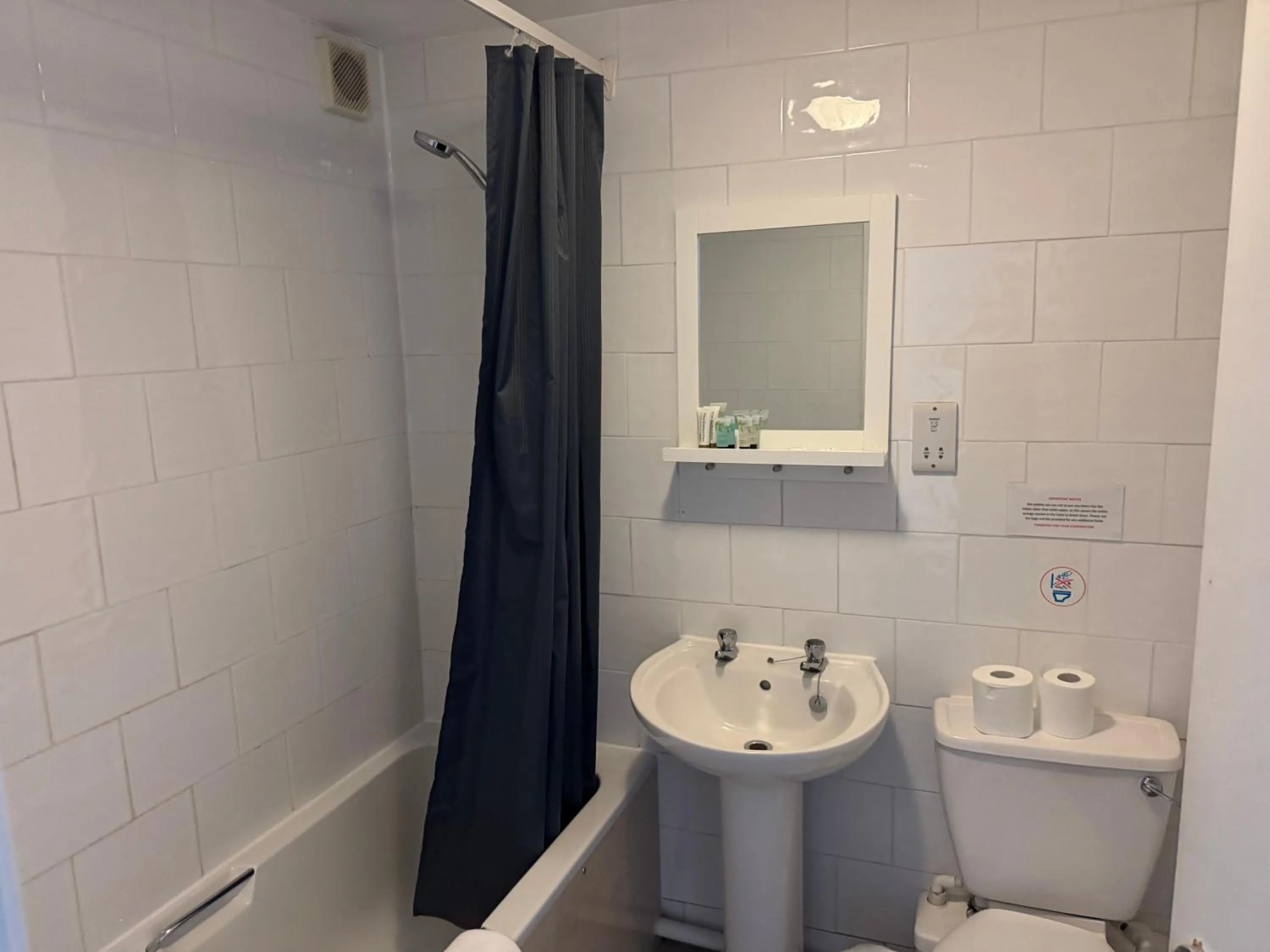 Bathroom in The Black Swan Hotel