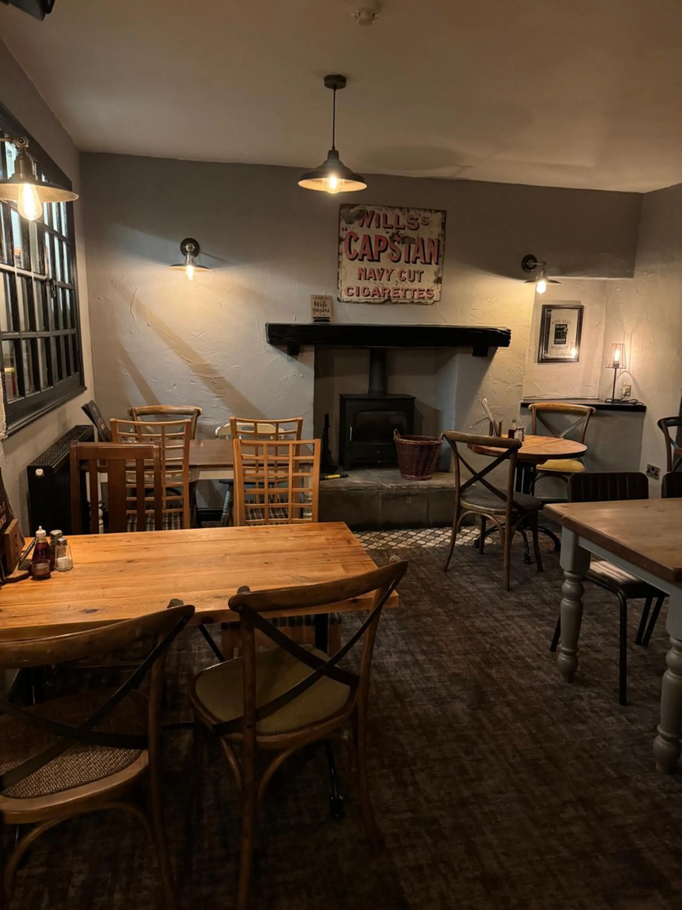 Restaurant/places to eat in The Black Swan Hotel