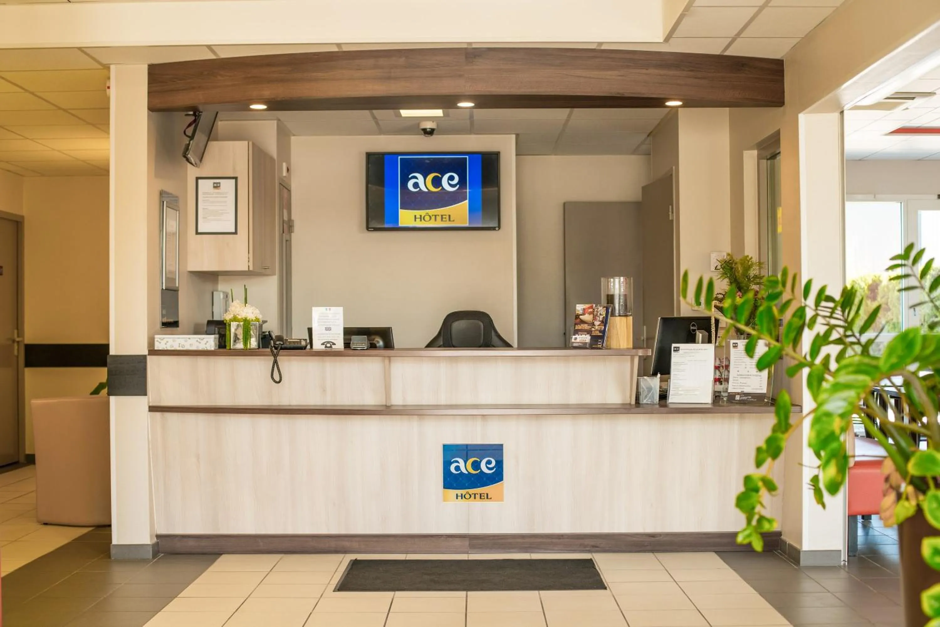 Lobby or reception in Ace Hotel Valence