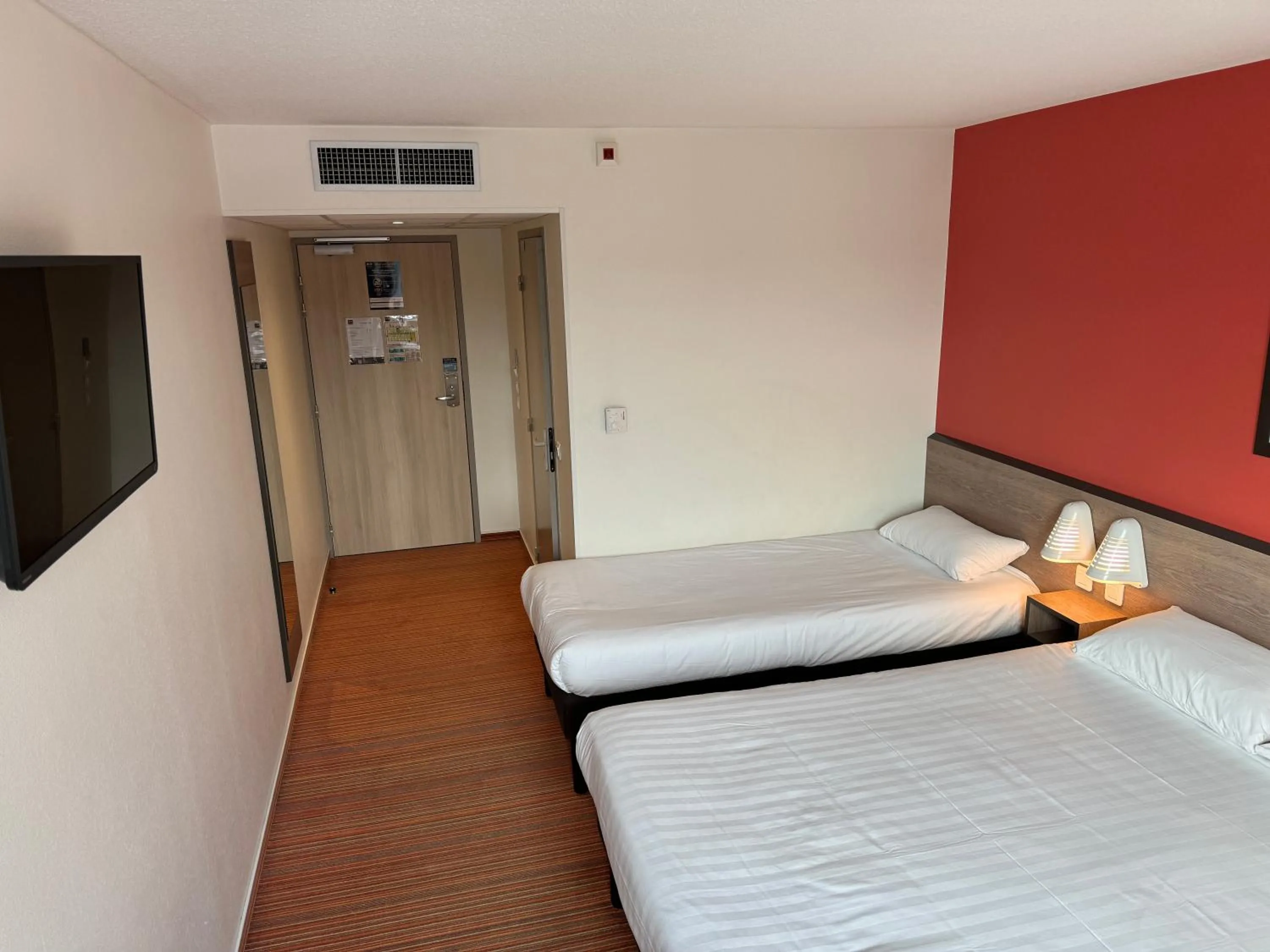 Photo of the whole room, Bed in Ace Hotel Valence