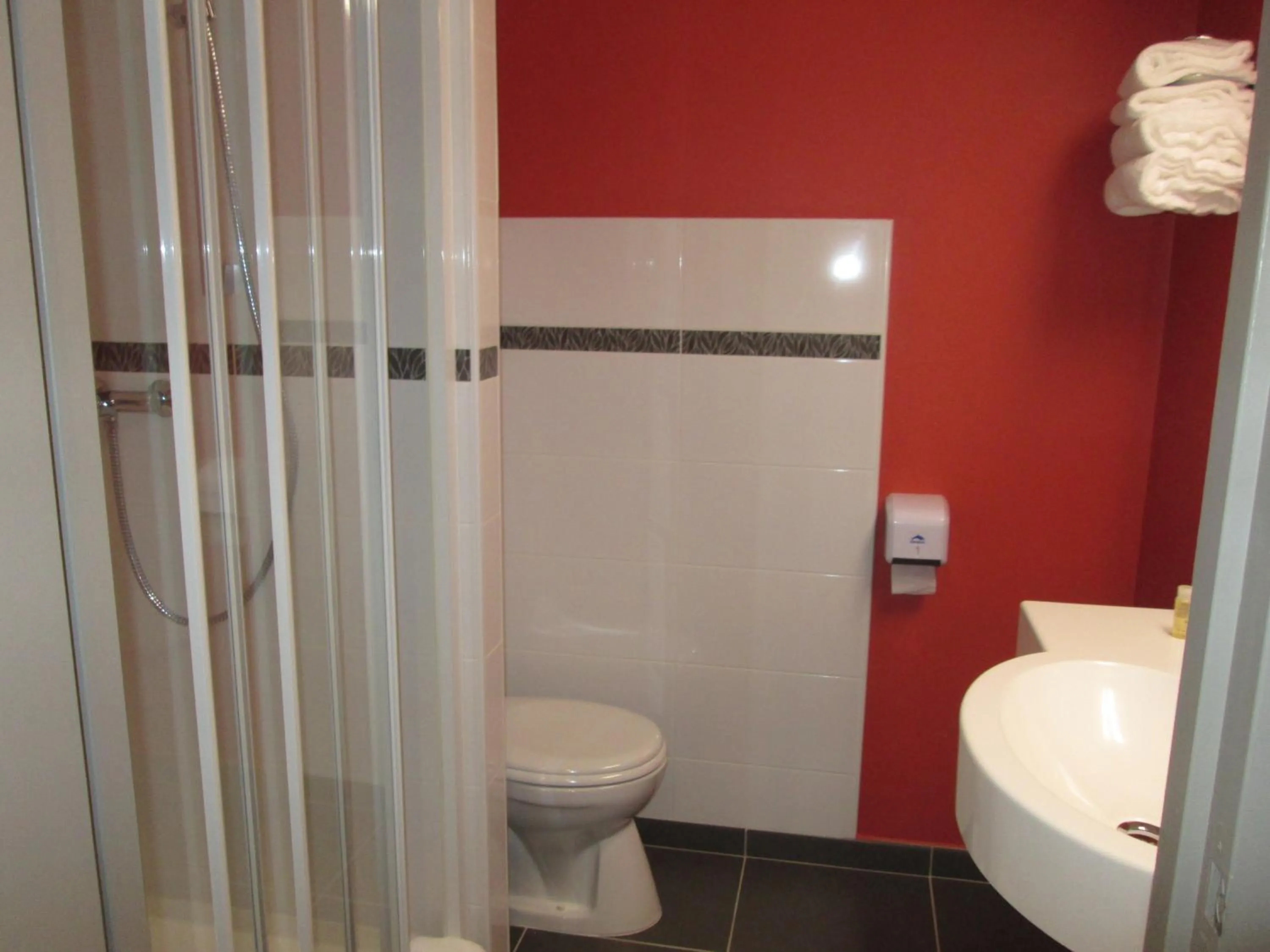Bathroom in Ace Hotel Valence