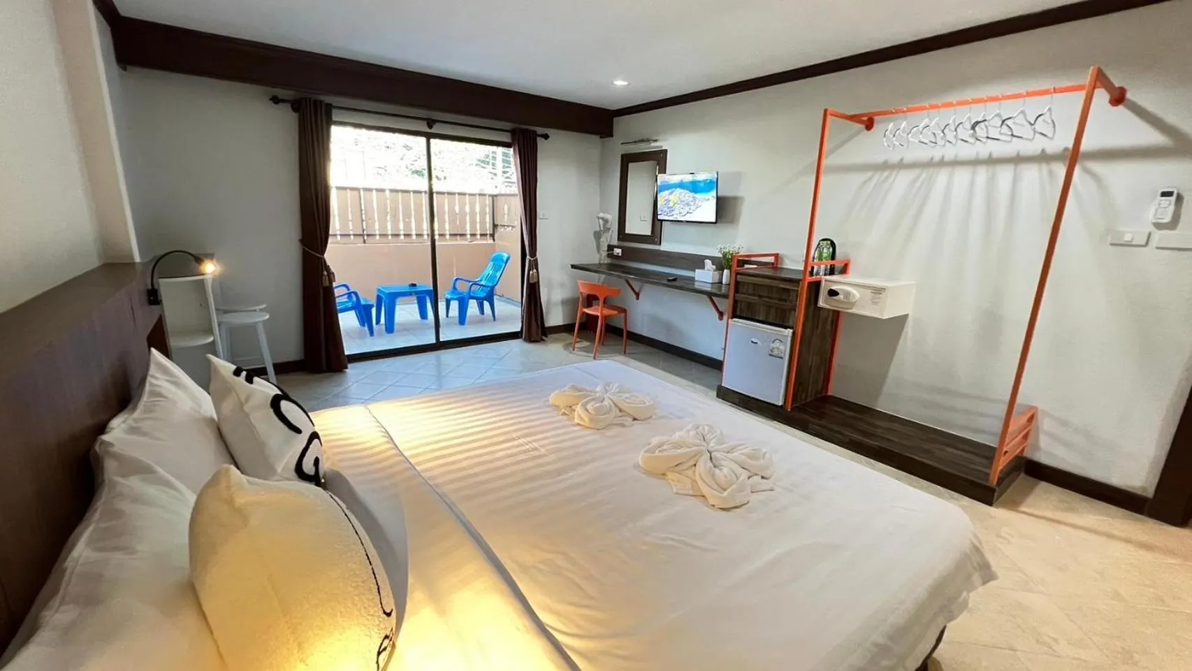 Bed in My Friend's House Karon