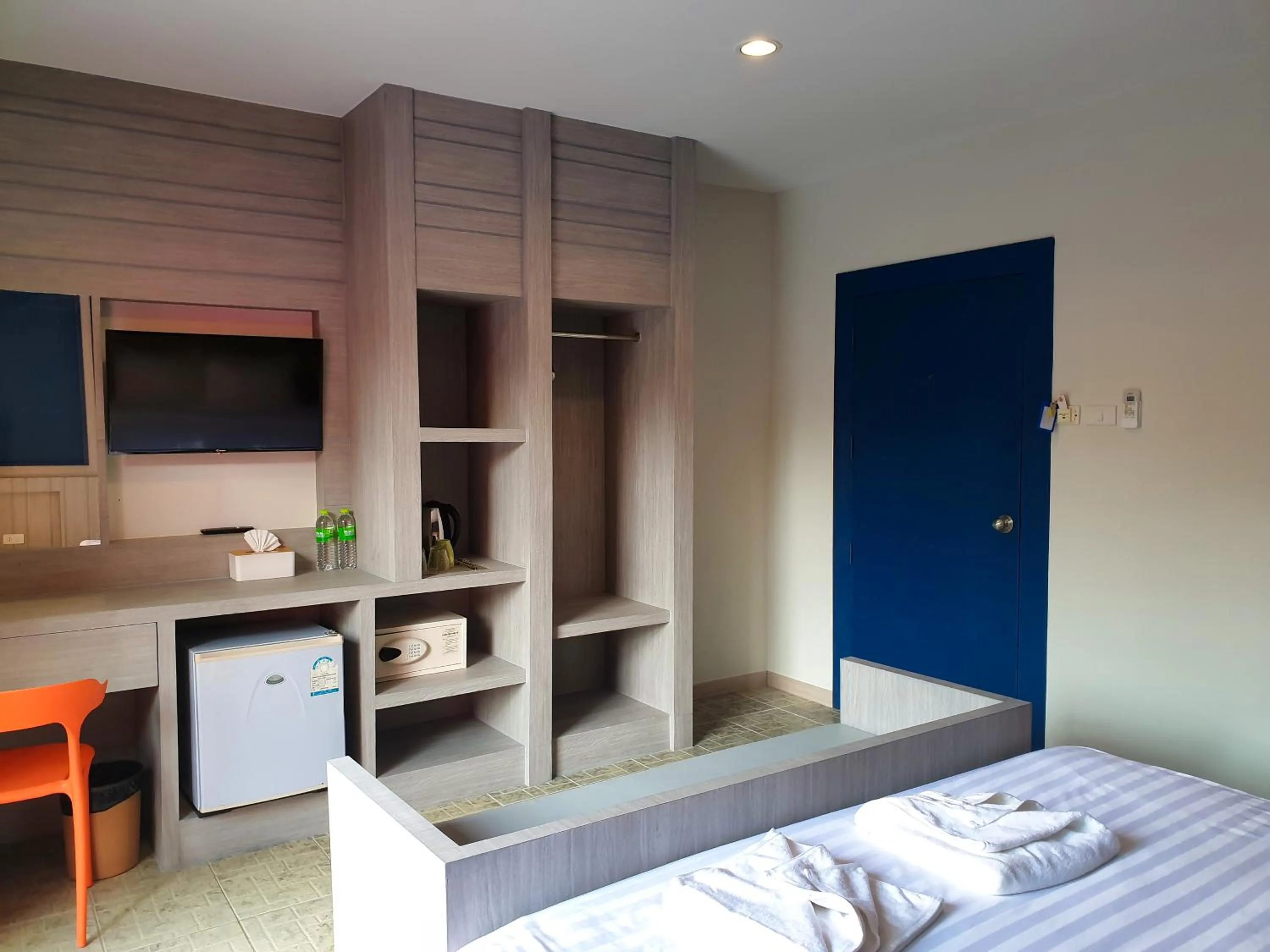 Bed in My Friend's House Karon