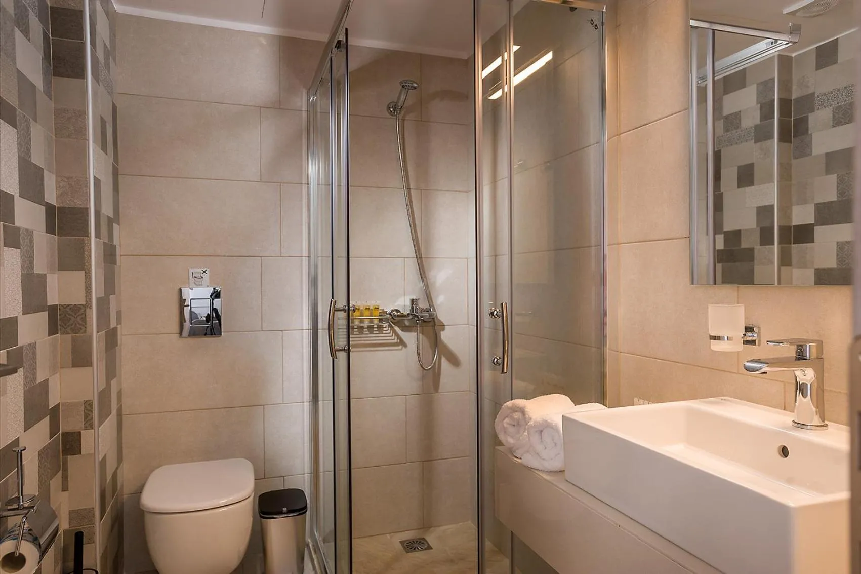 Shower in Sunset Elafonisi Apartments