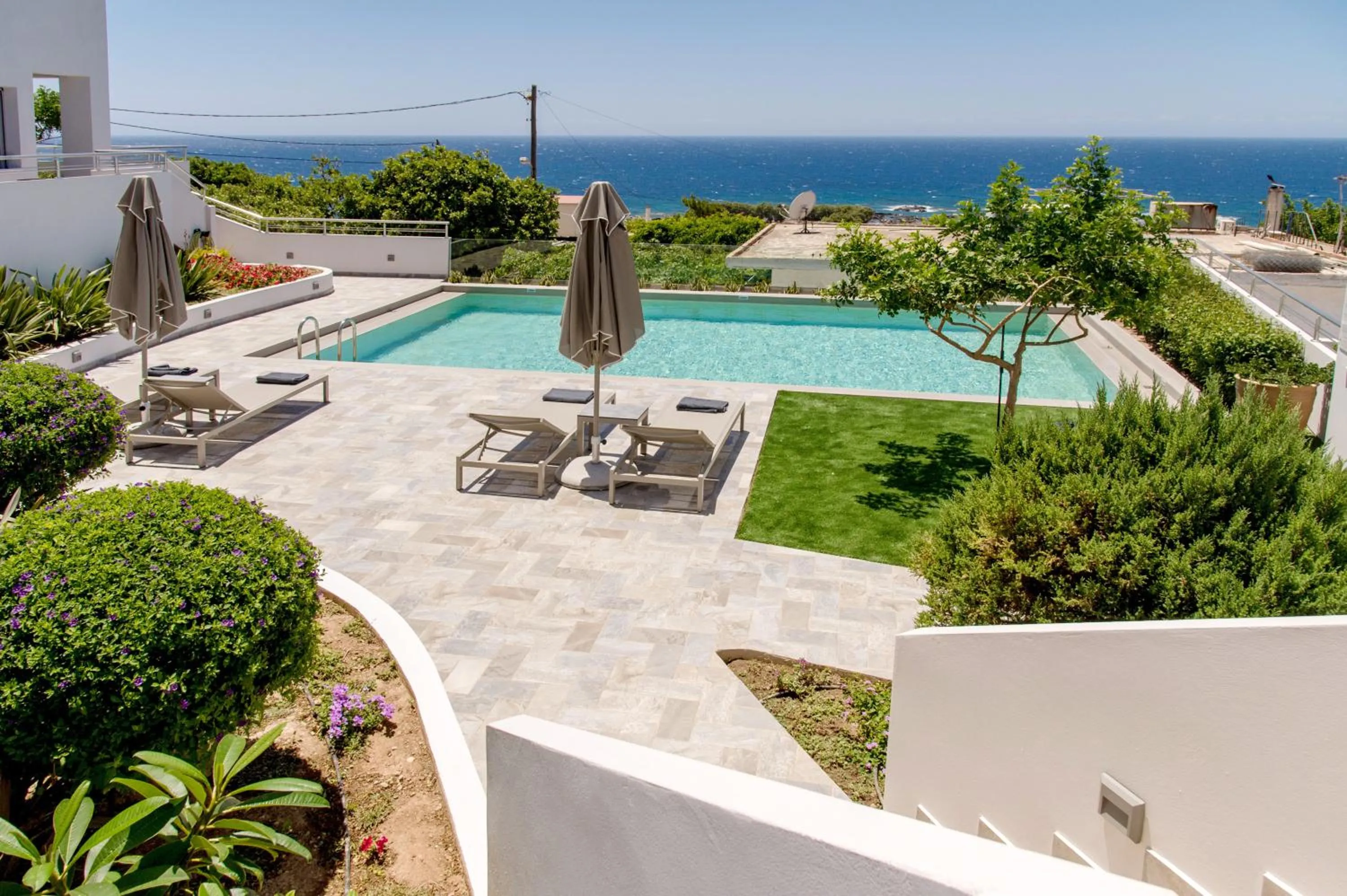 Garden in Sunset Elafonisi Apartments