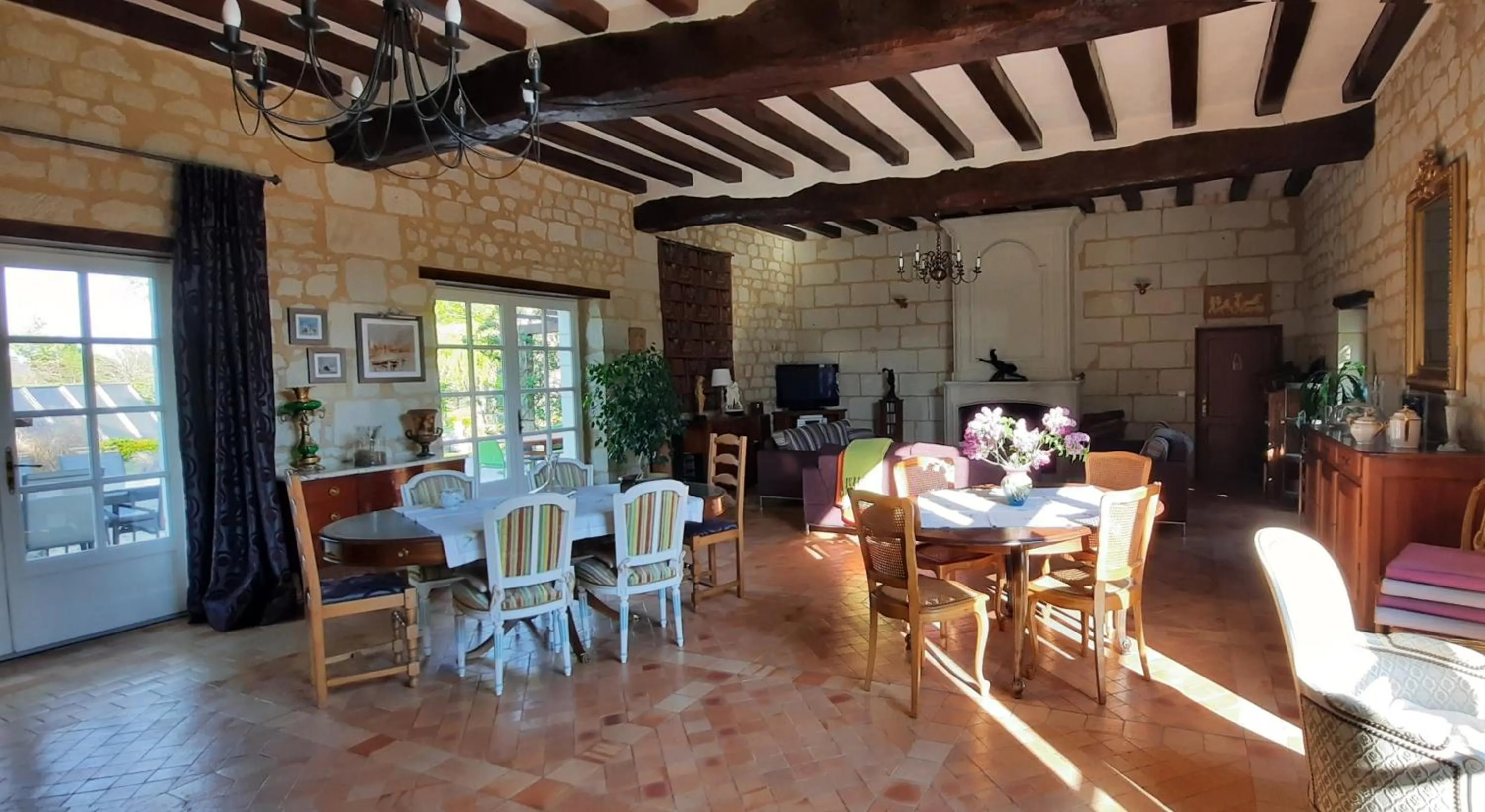 Dining area in La Magnanerie