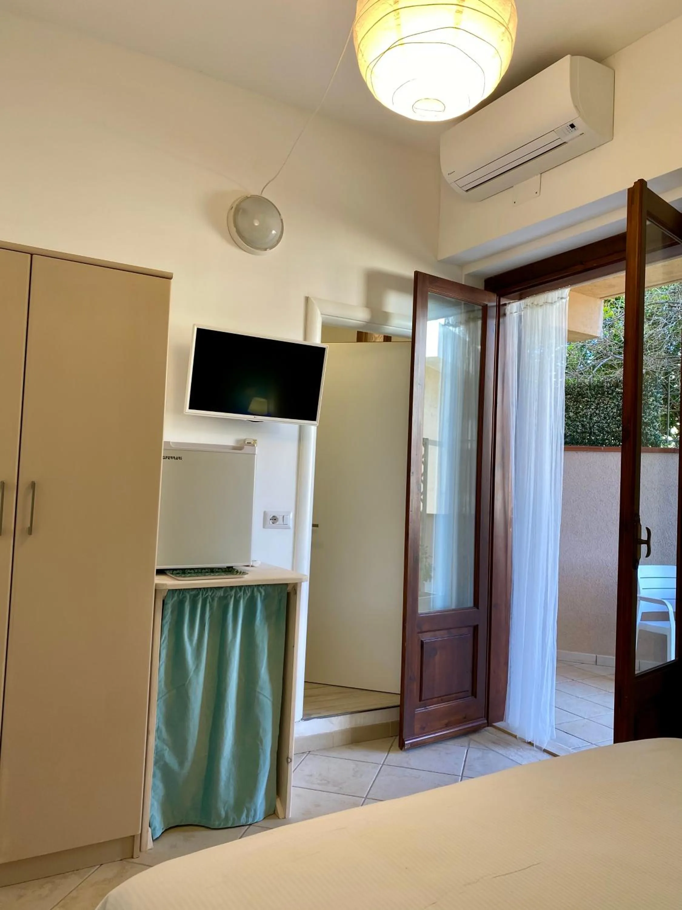 Bedroom, Bed in Arcobaleno Tropea centro