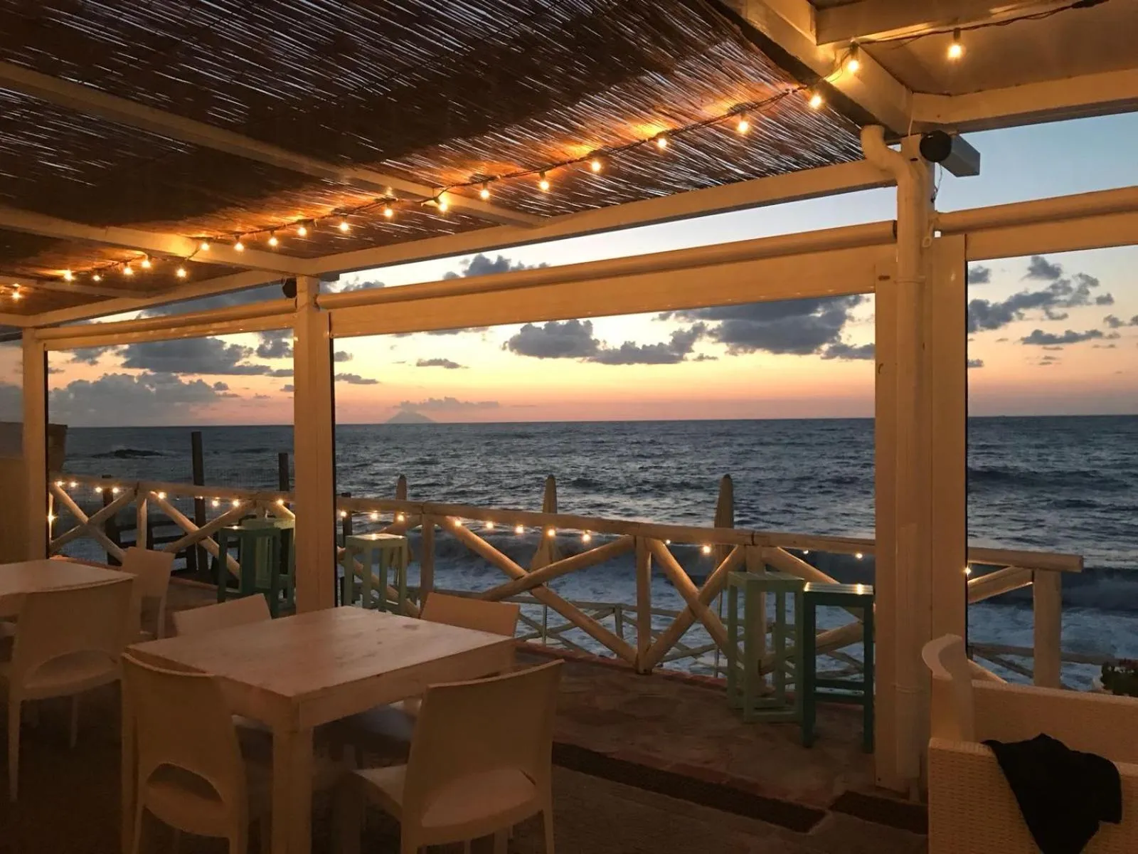 Sunset in Arcobaleno Tropea centro