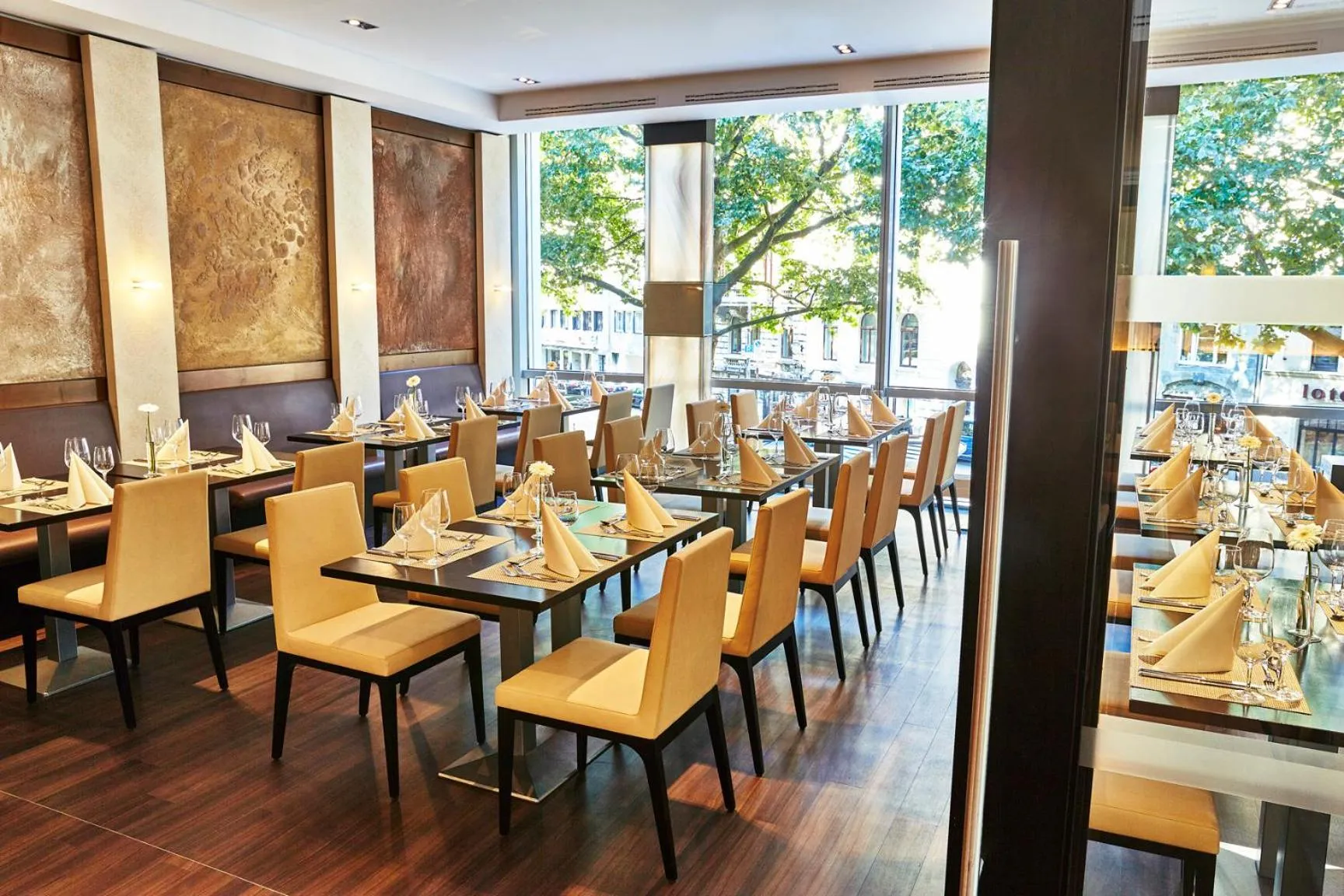 Buffet breakfast in Steigenberger Hotel Köln