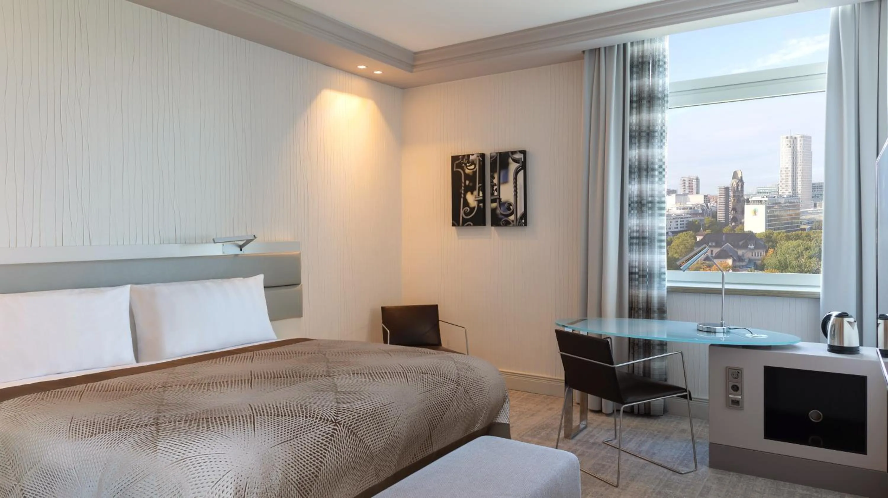 Bed in InterContinental Berlin by IHG