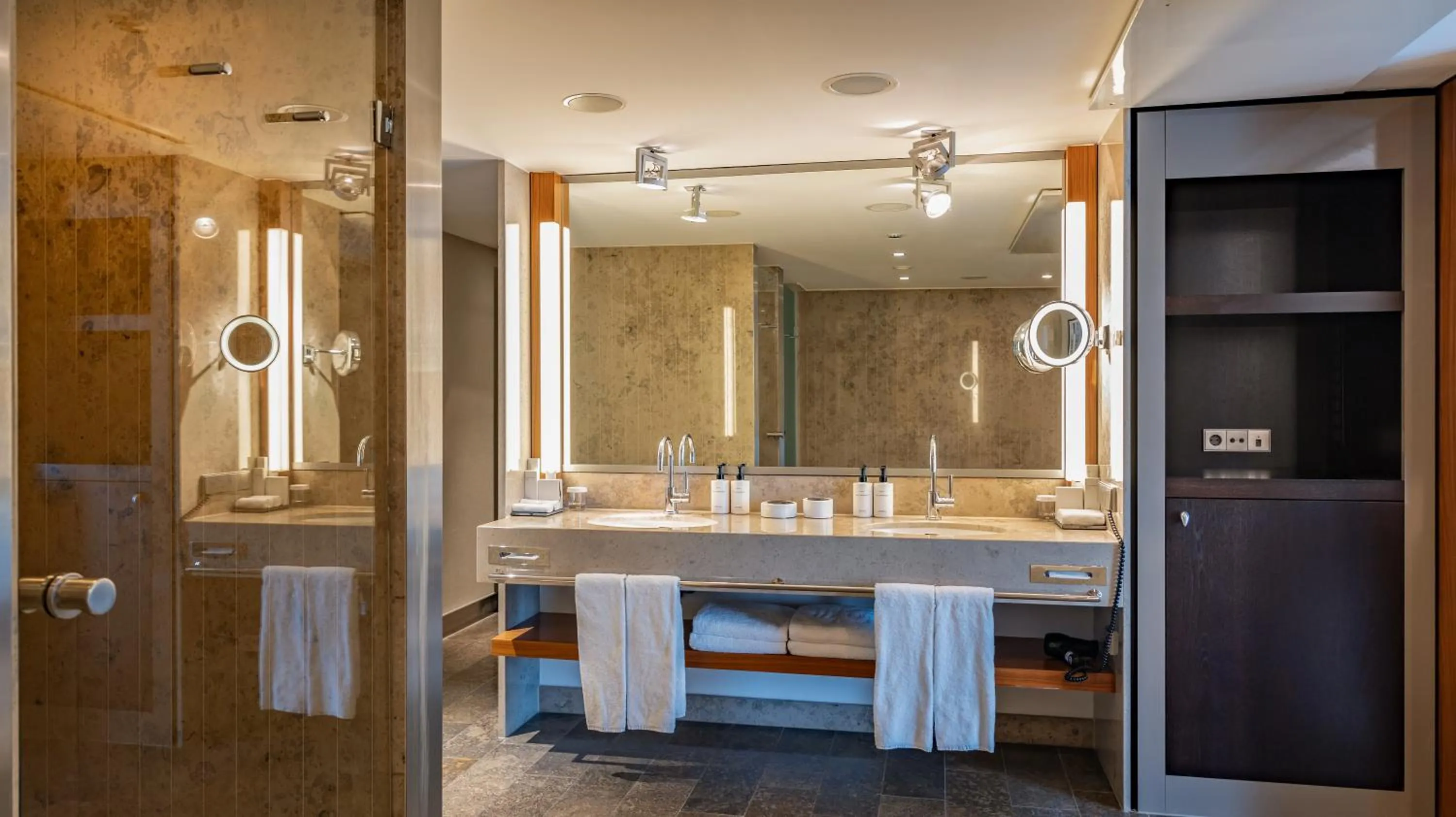 Shower in InterContinental Berlin by IHG