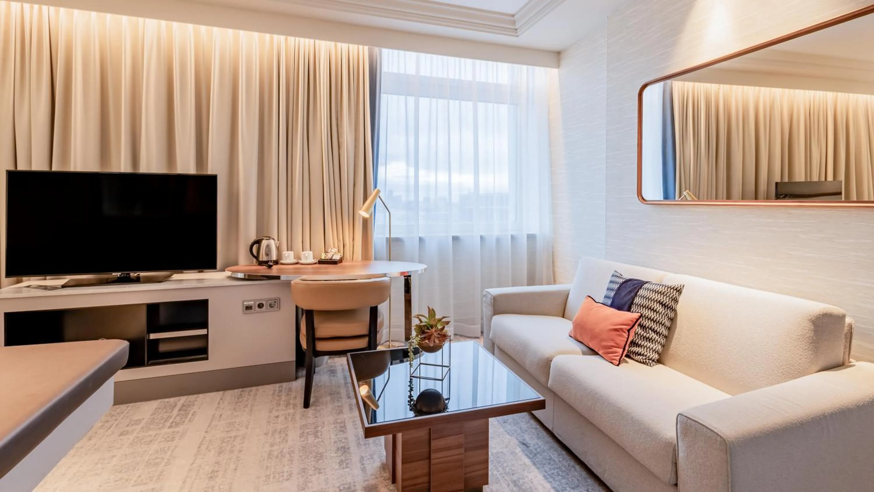 Living room in InterContinental Berlin by IHG