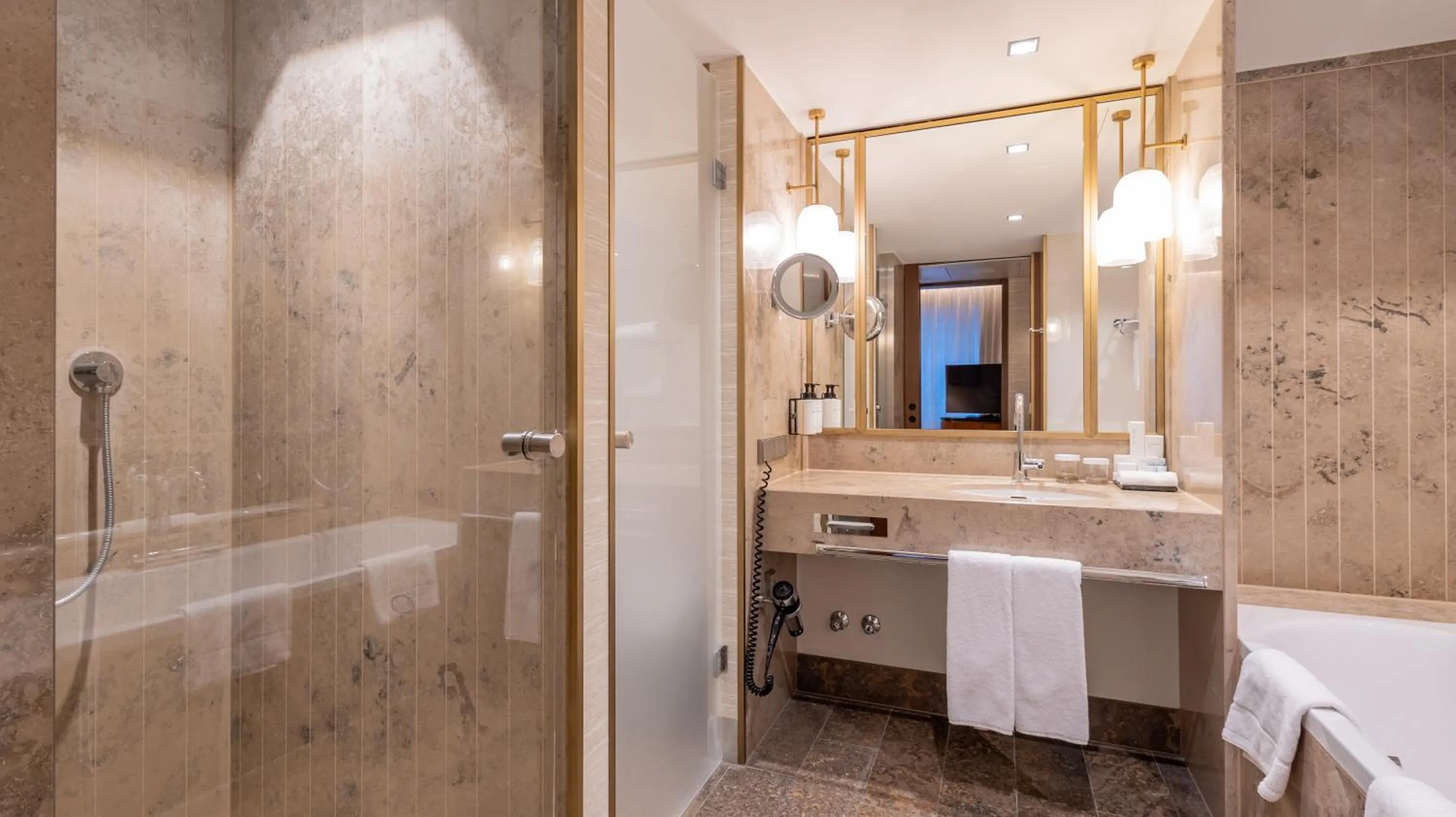 Shower in InterContinental Berlin by IHG