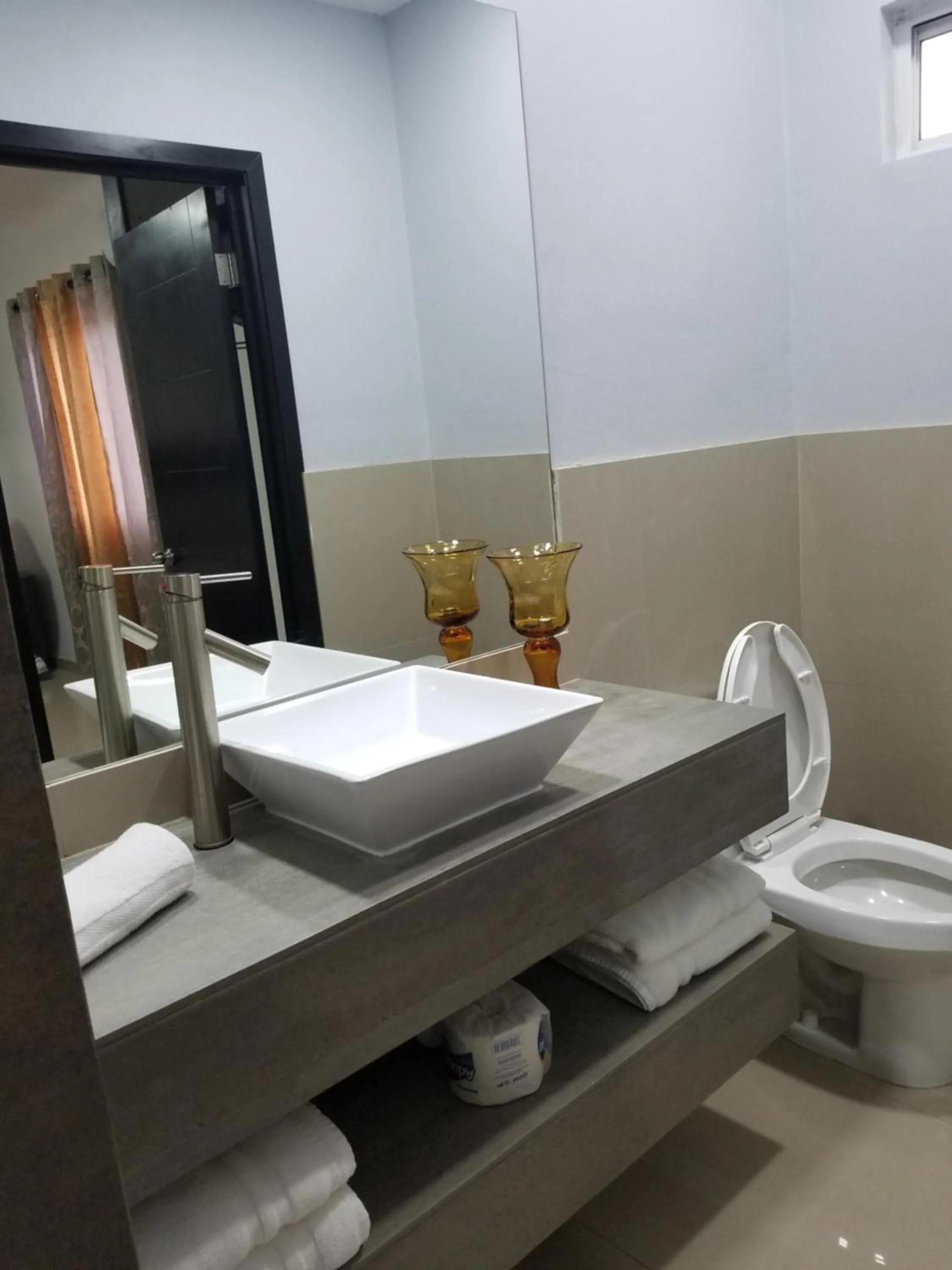 Bathroom in Sea Rock Hotel