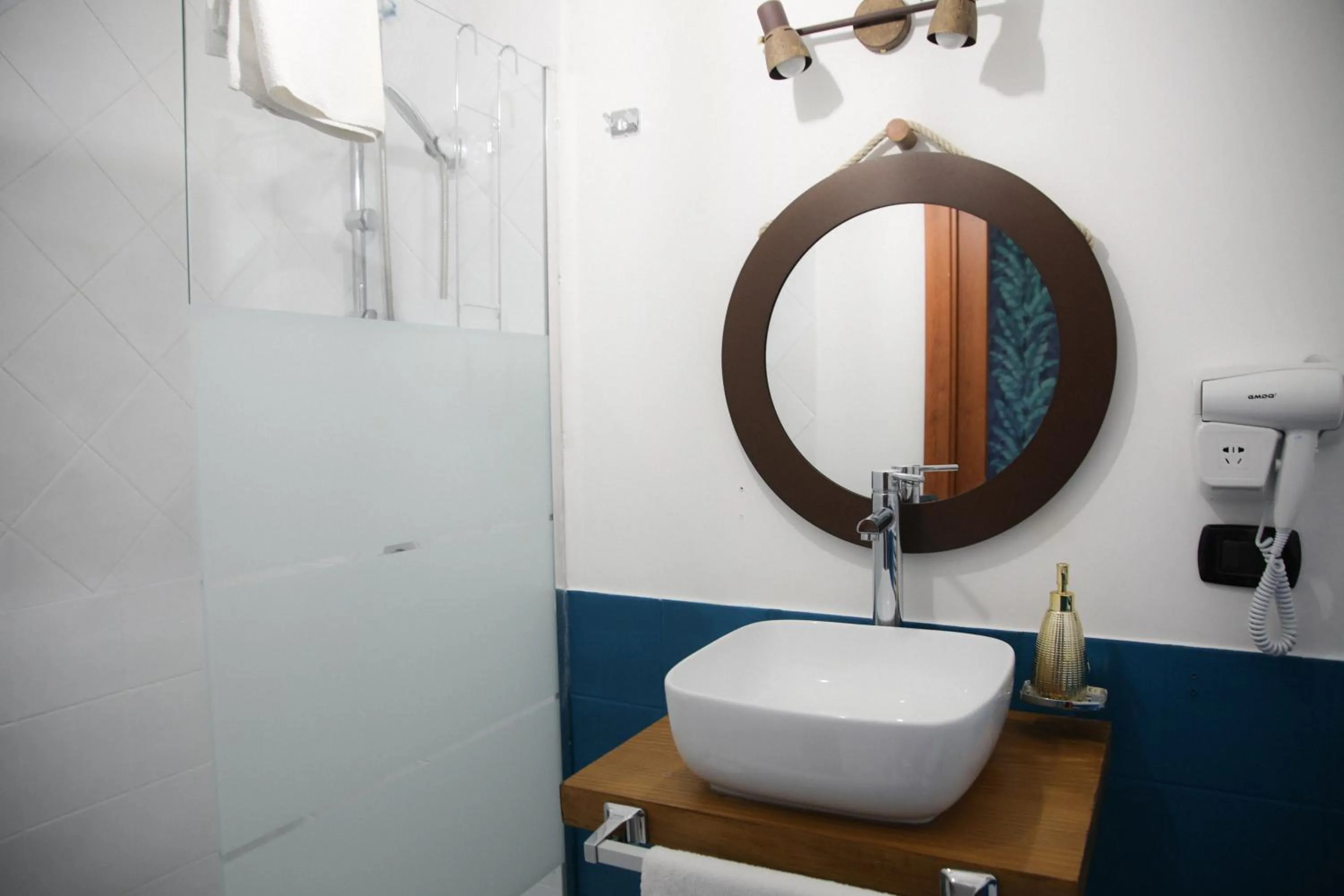 Toilet in Laetitia guest house116