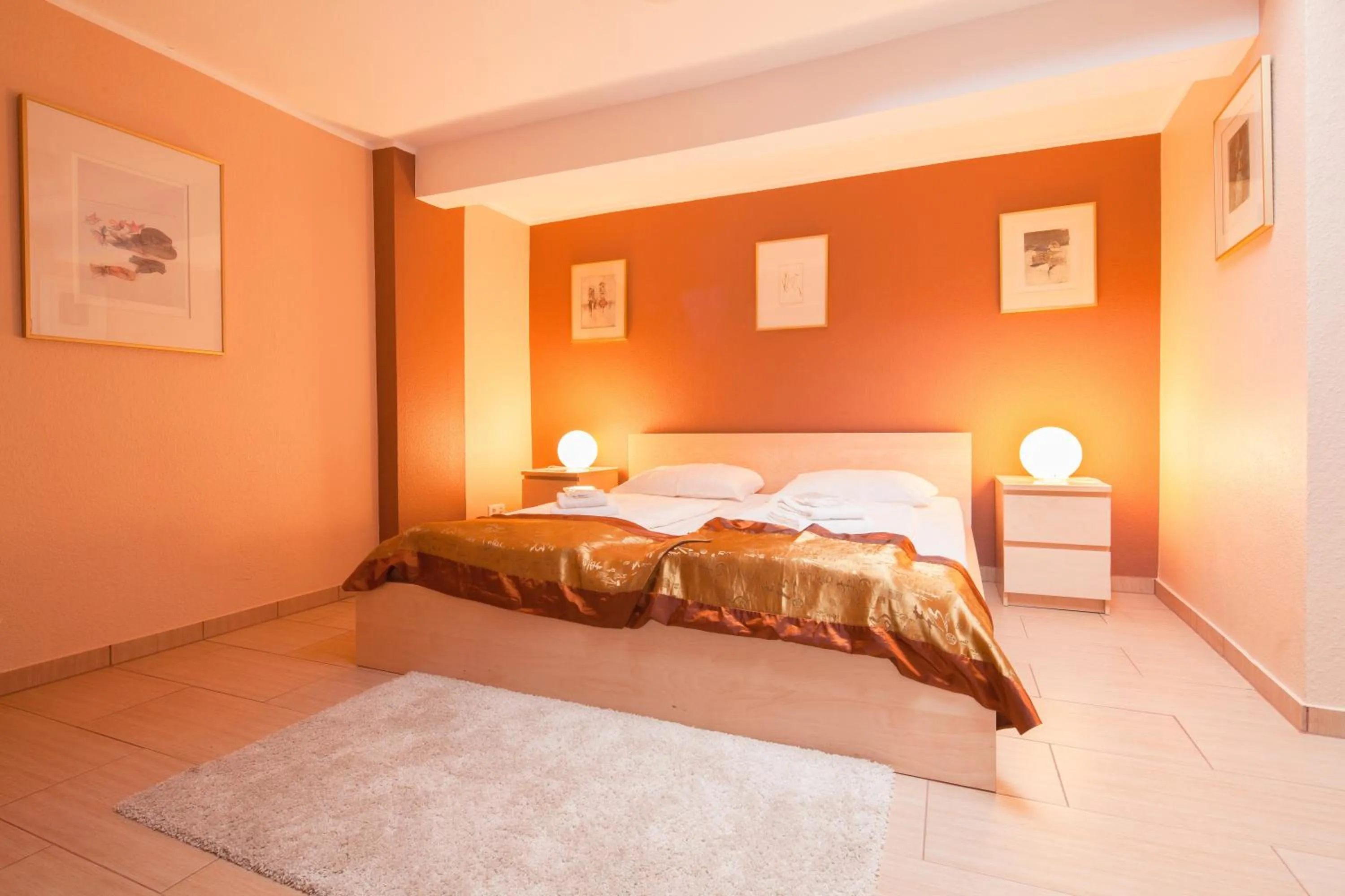 Photo of the whole room, Bed in Hotel Herzog