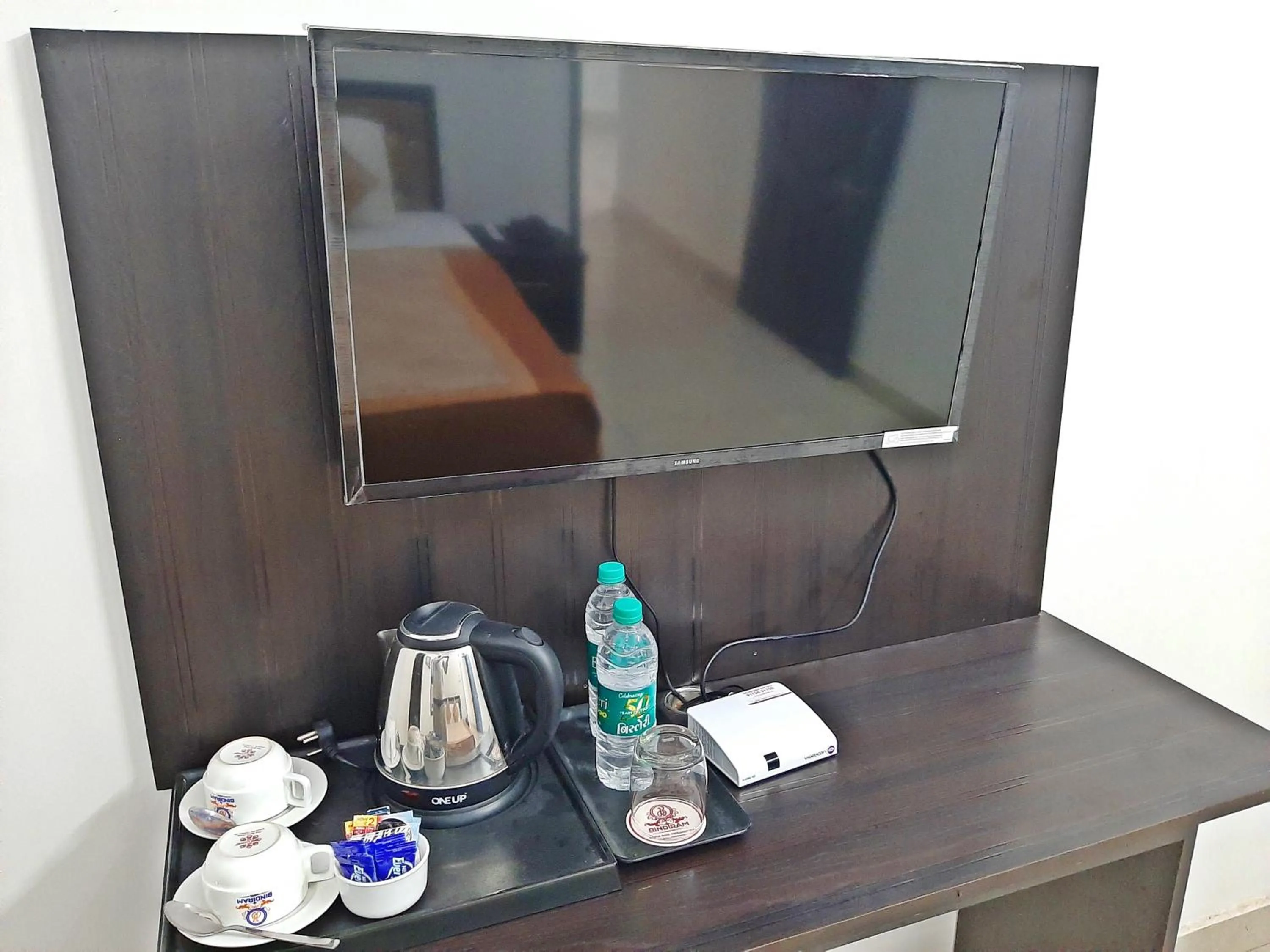 Coffee/tea facilities in Bindiram Express by ShriGo Hotels