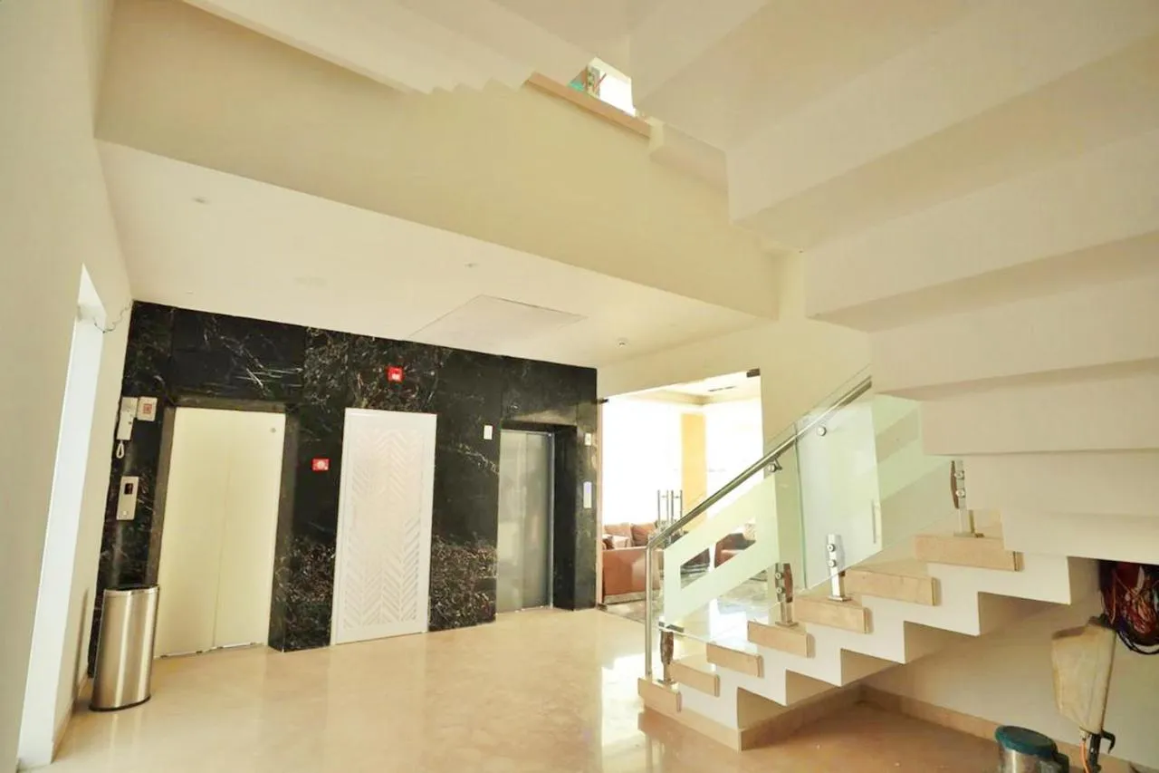 Lobby or reception in Bindiram Express by ShriGo Hotels