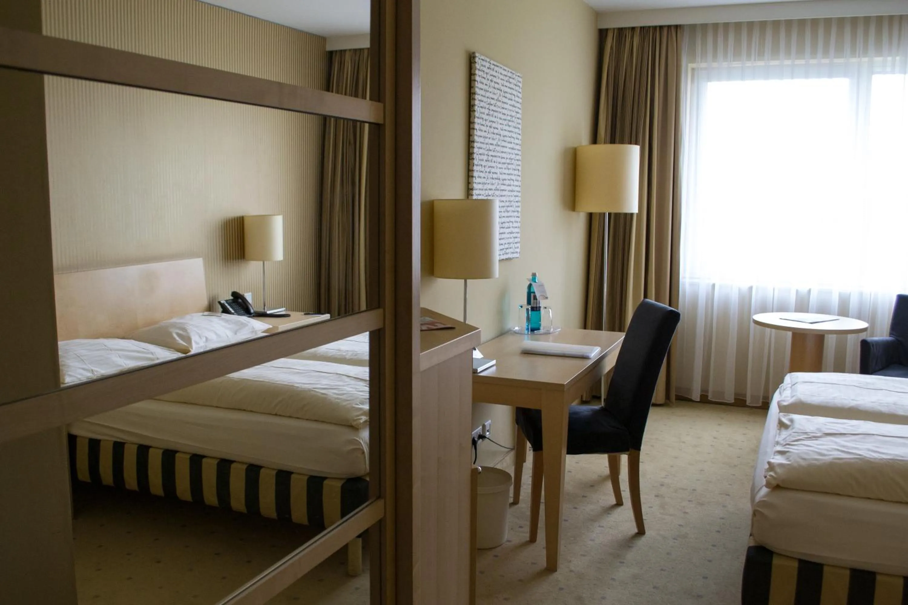 Bed in Relexa Hotel Ratingen City