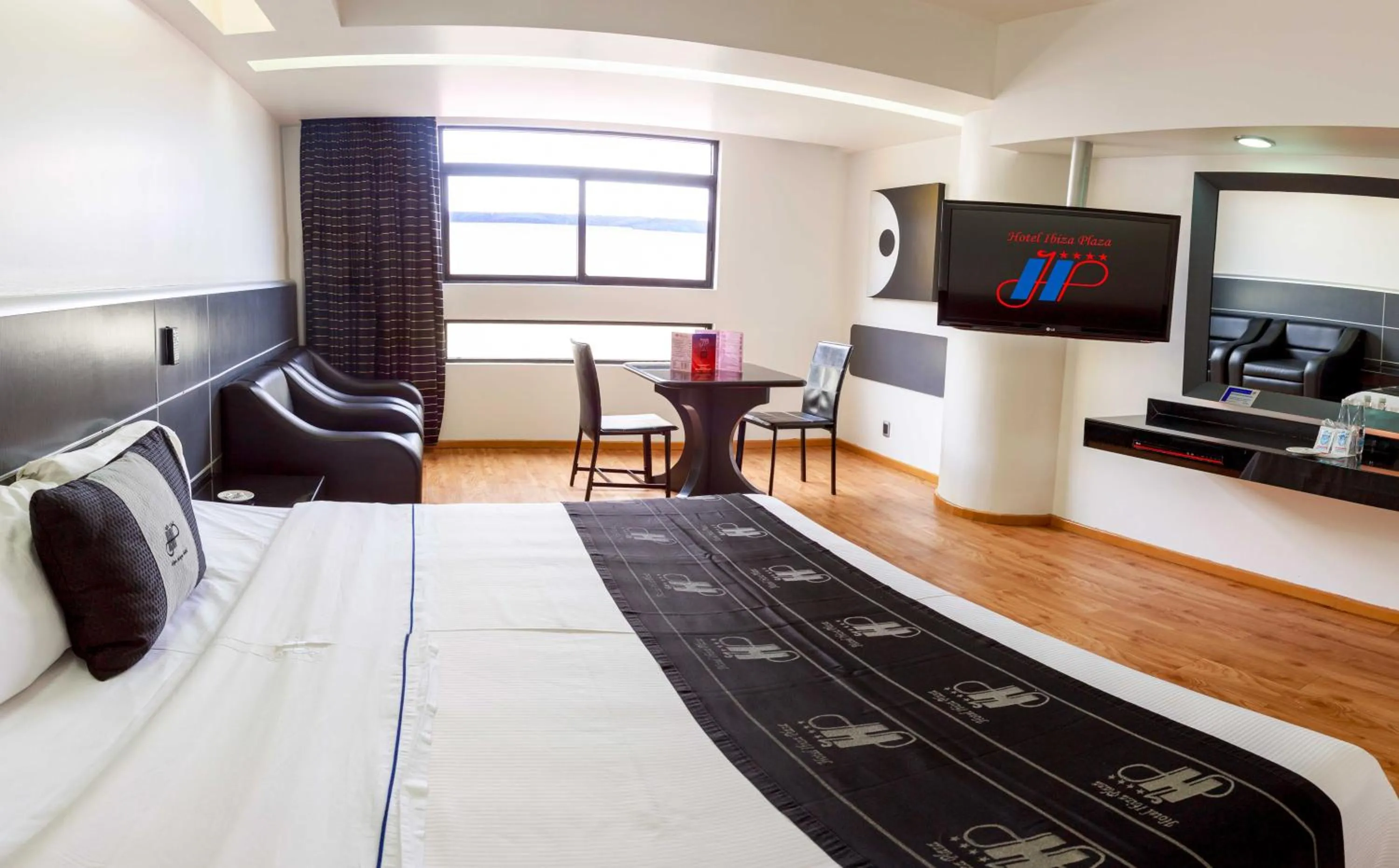 Photo of the whole room in Hotel Ibiza Plaza