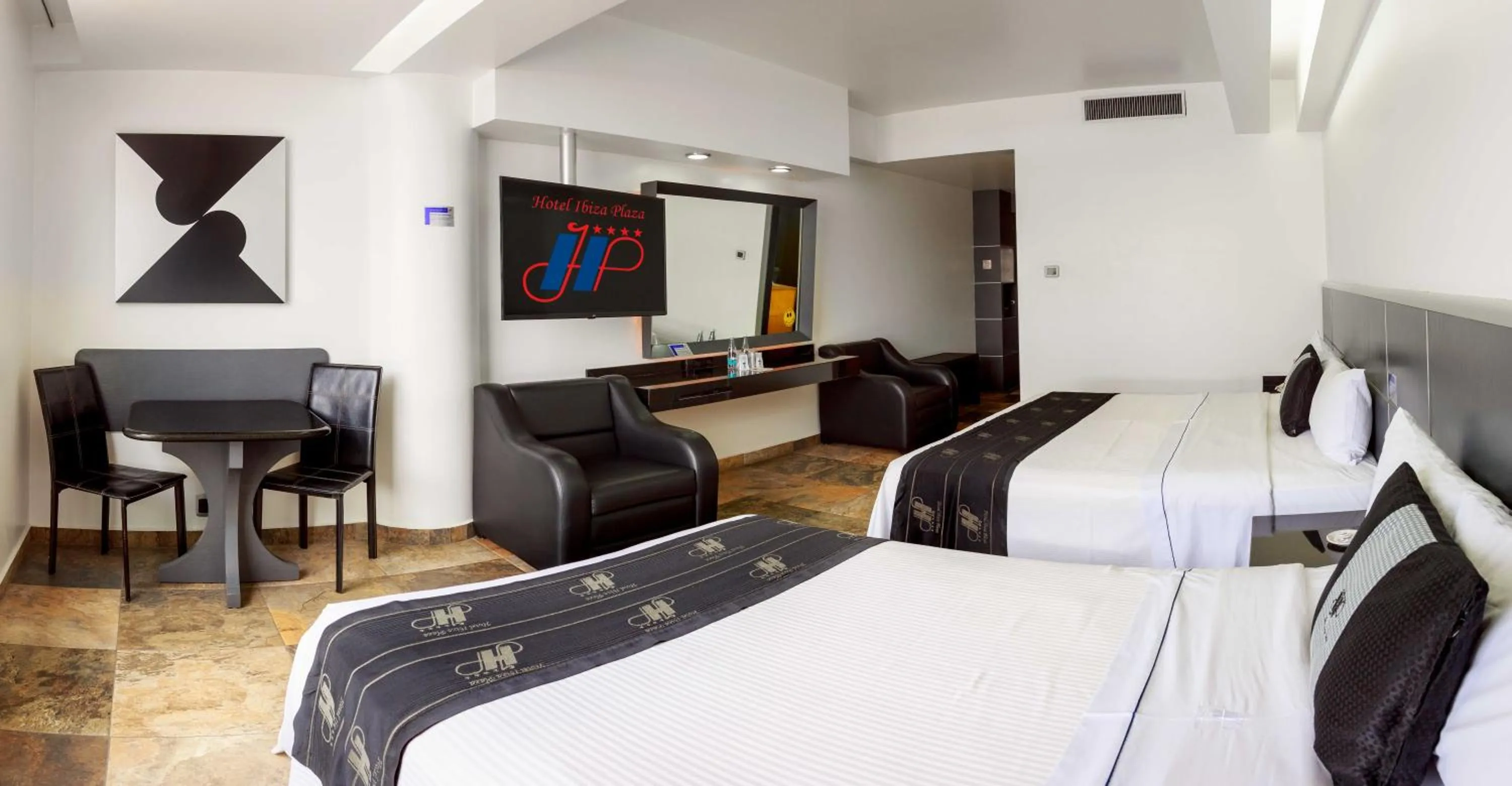 Photo of the whole room, Bed in Hotel Ibiza Plaza