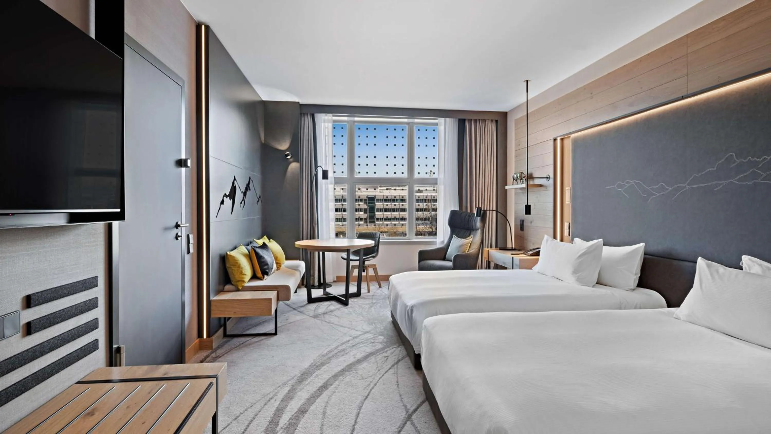 View (from property/room), Bed in Hilton Munich Airport