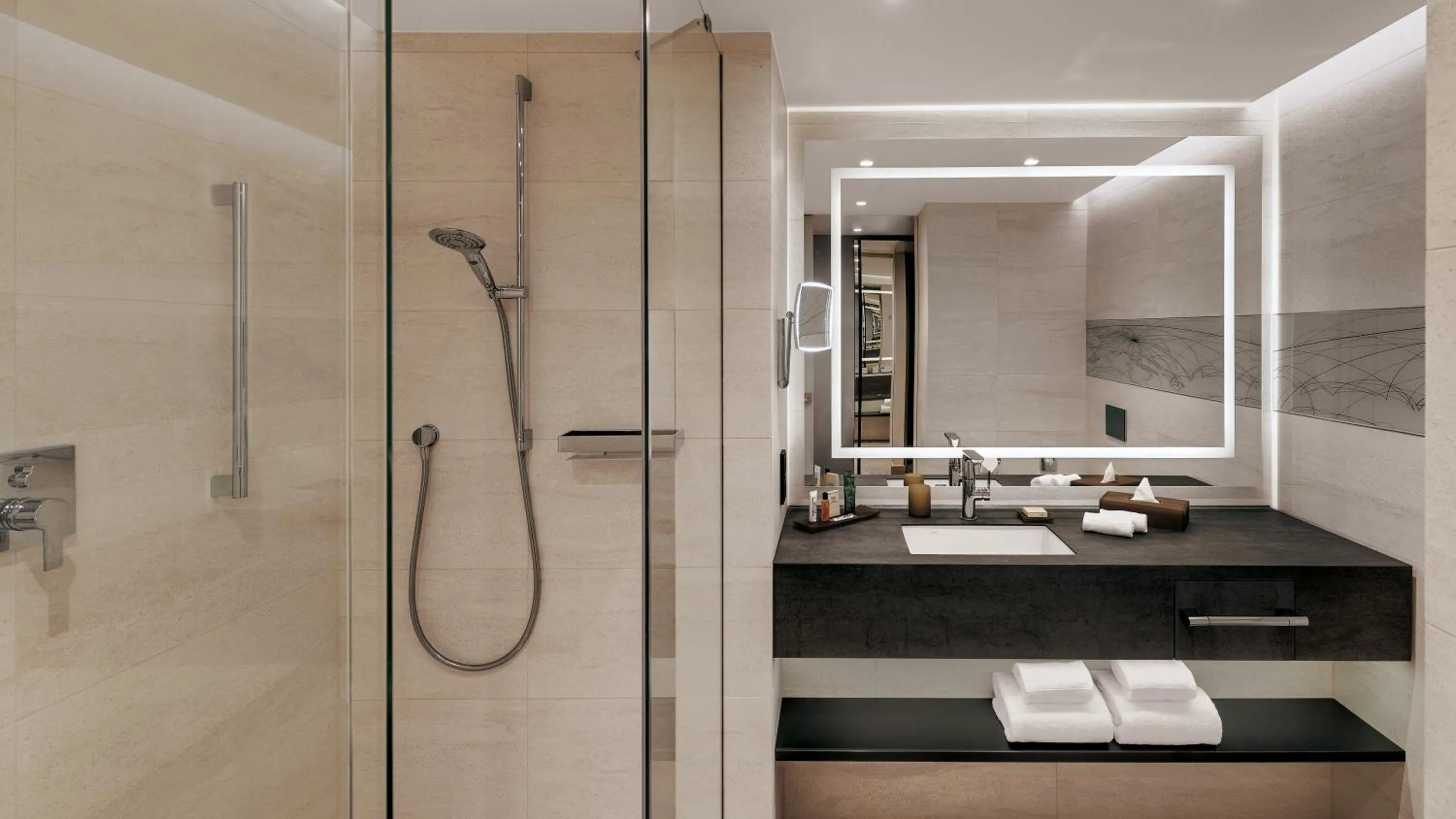 Bathroom in Hilton Munich Airport