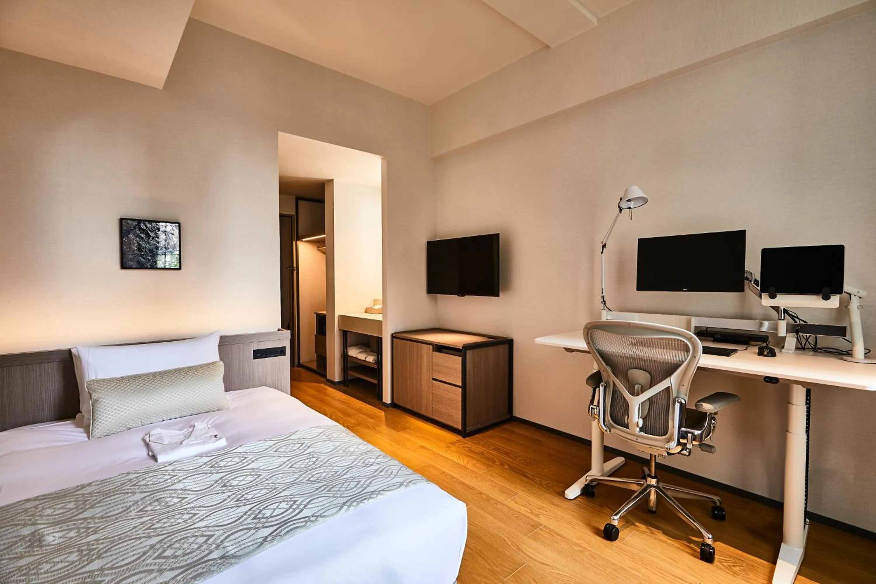 Photo of the whole room, Bed in The Gate Hotel Kyoto Takasegawa by Hulic