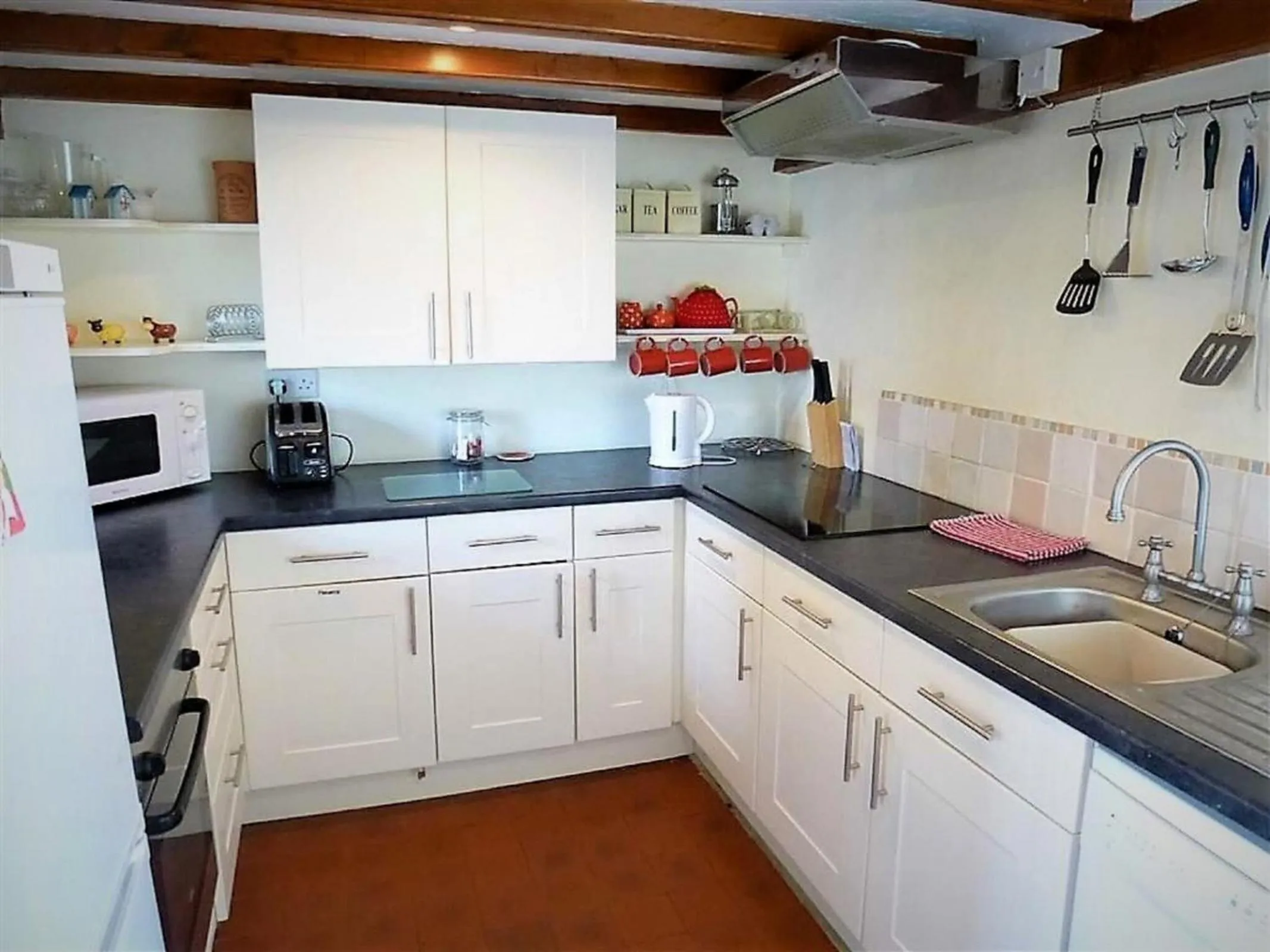 Kitchen or kitchenette in Cottage Barn, Jacobstow
