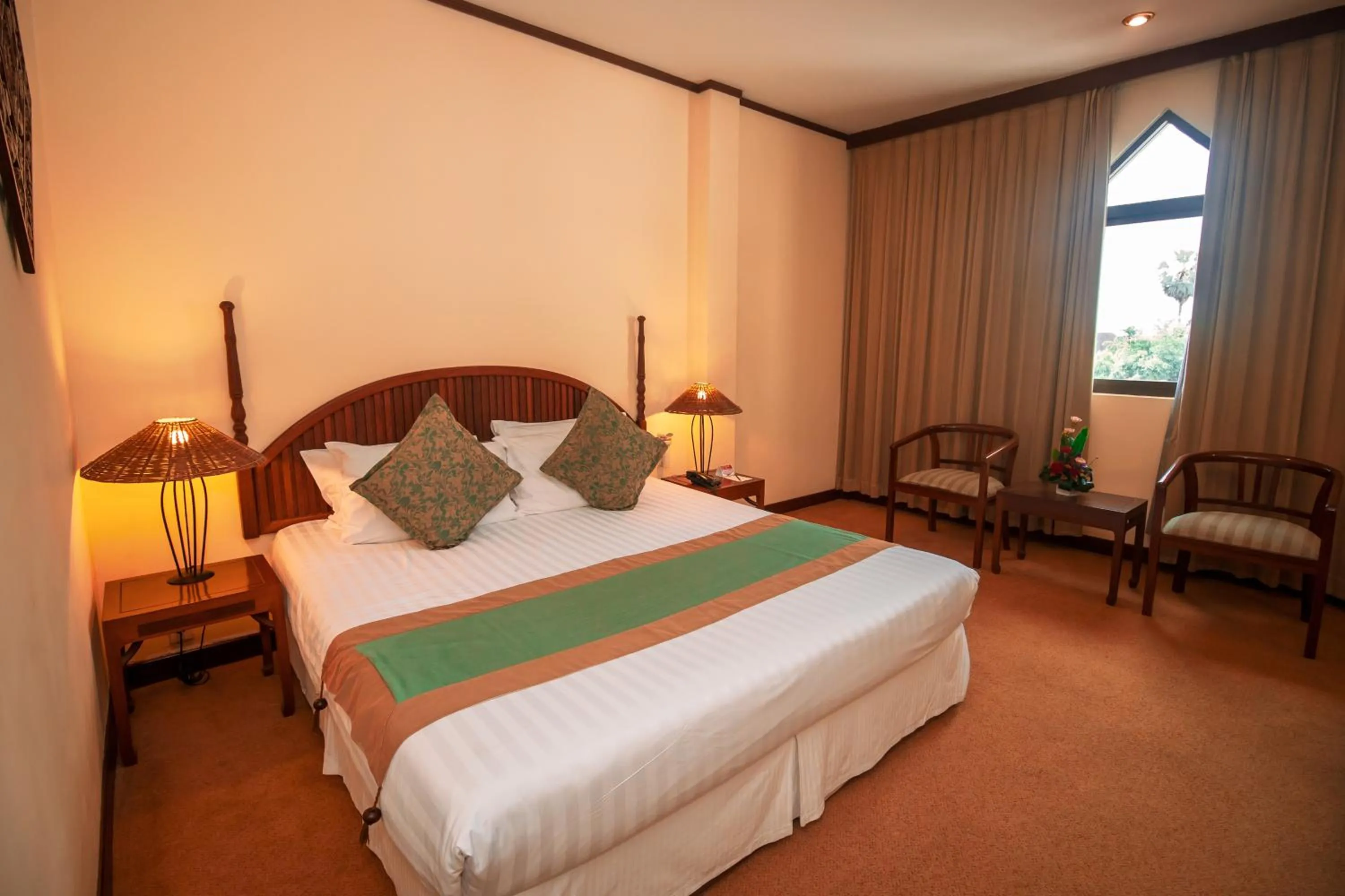 Property building, Bed in LAOTEL VIENTIANE