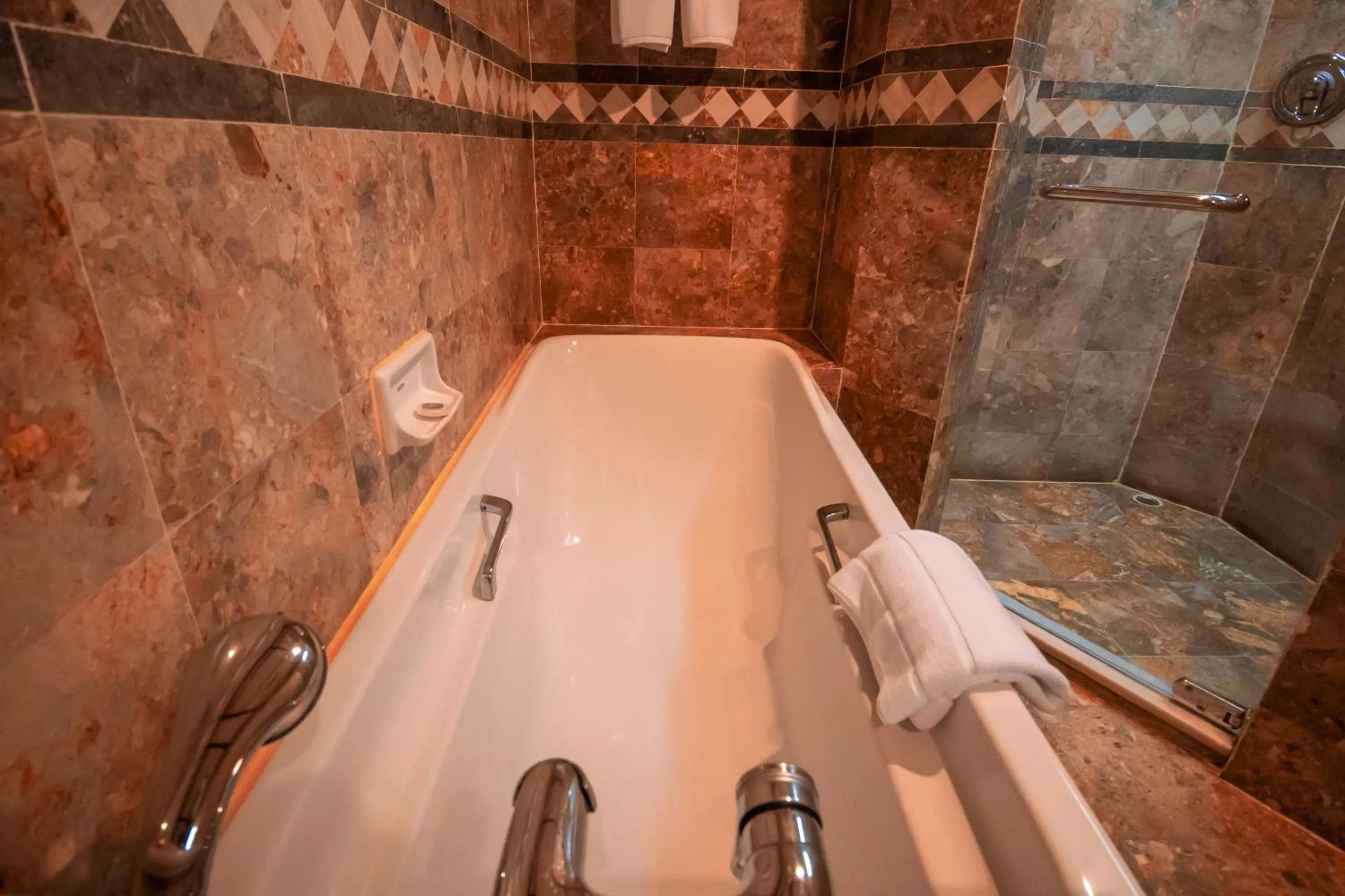 Bathroom in LAOTEL VIENTIANE