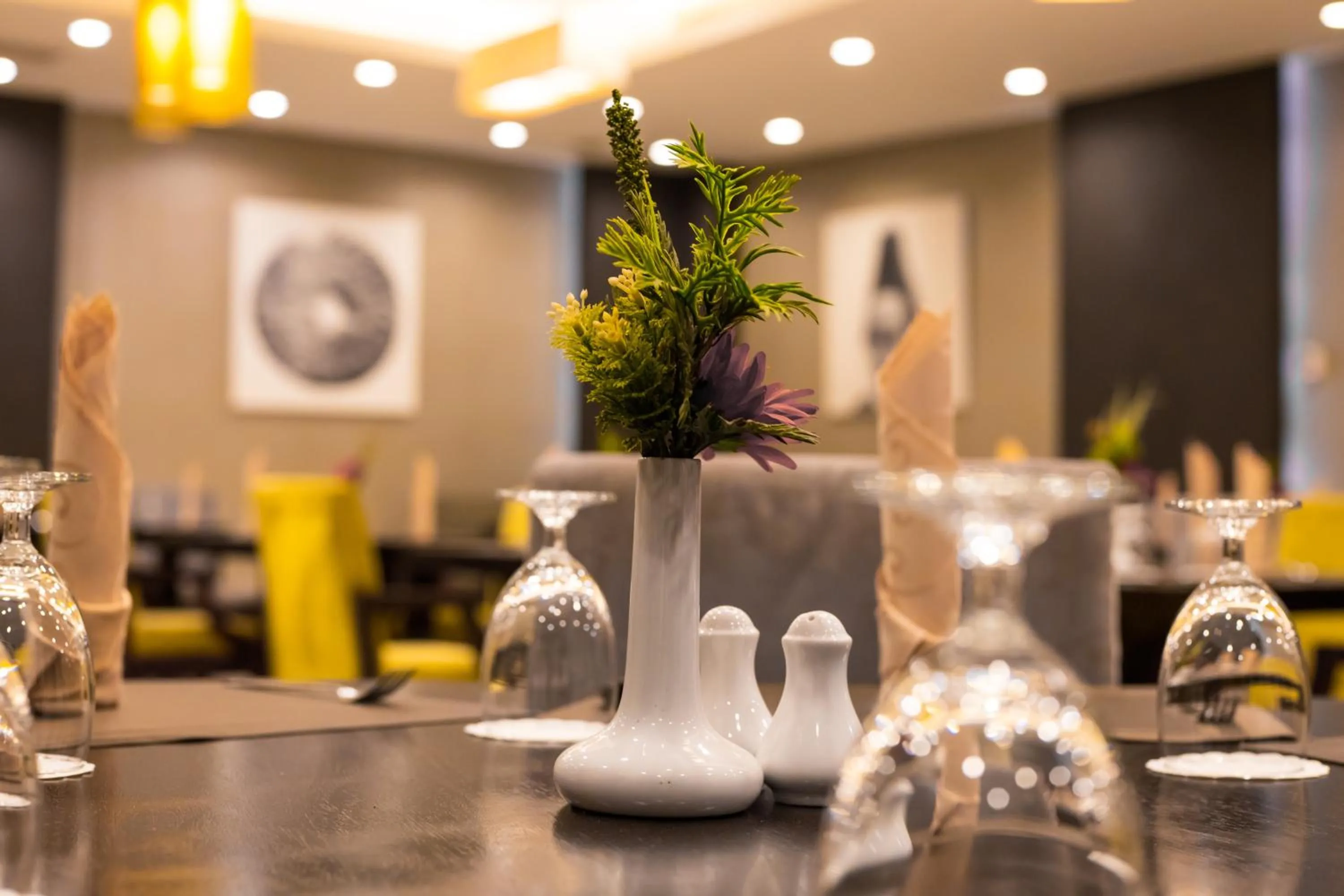 Restaurant/places to eat in LAOTEL VIENTIANE