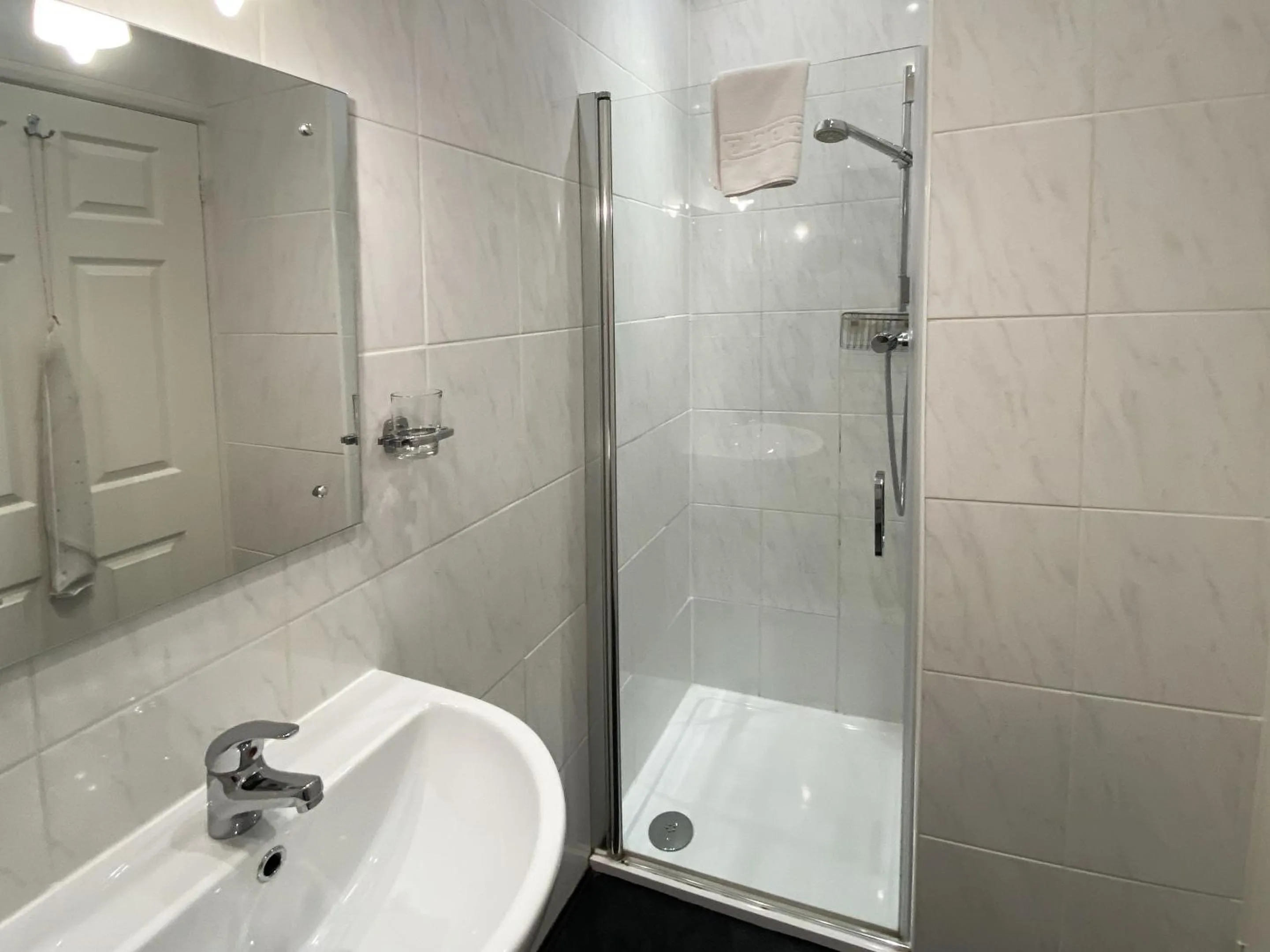 Bathroom in Barnard House