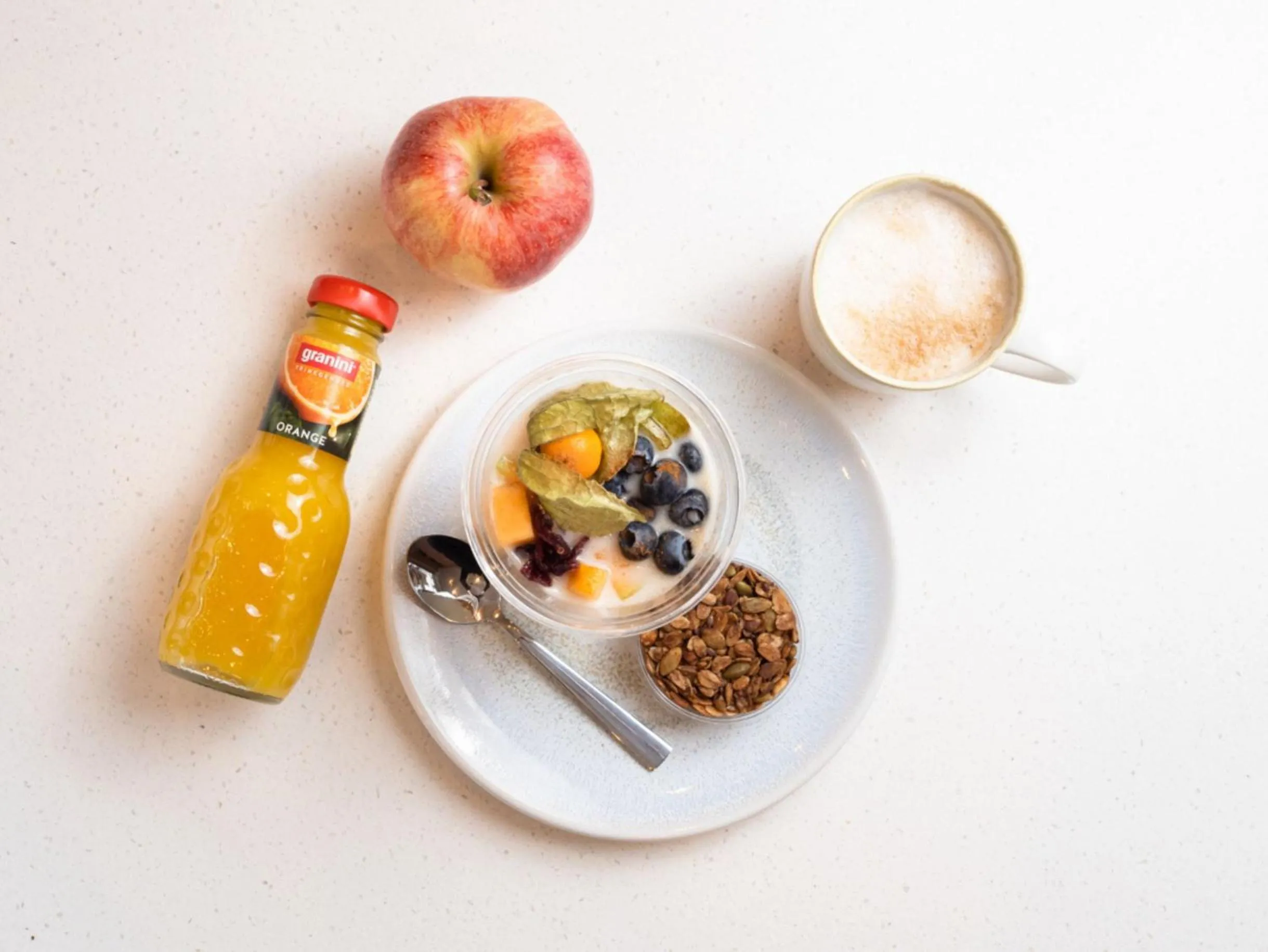 Food and drinks in Numa Düsseldorf Artol