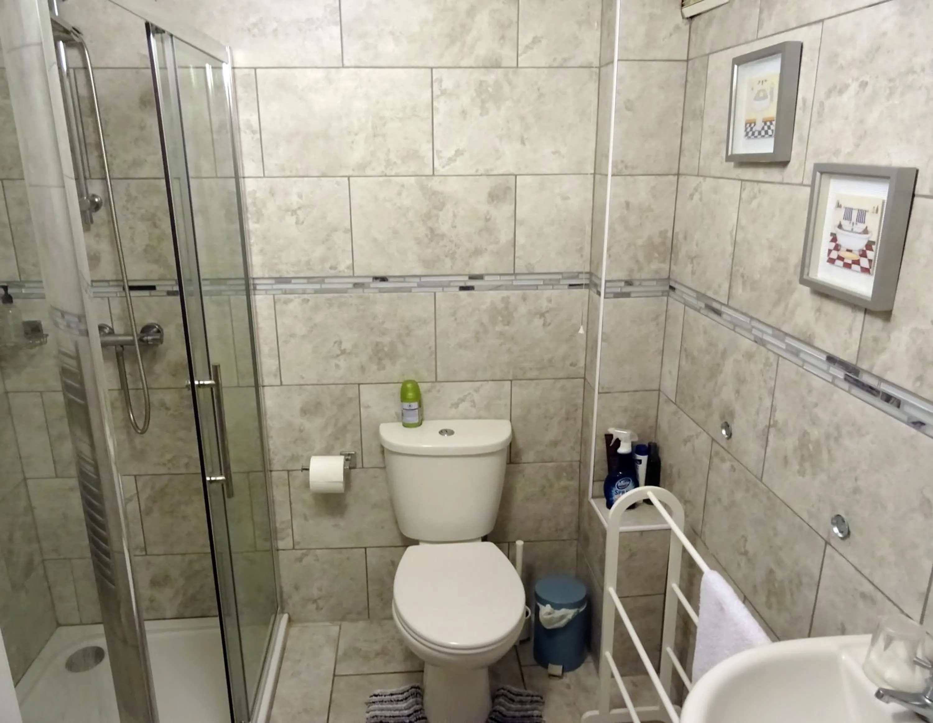 Bathroom in Beechwood House