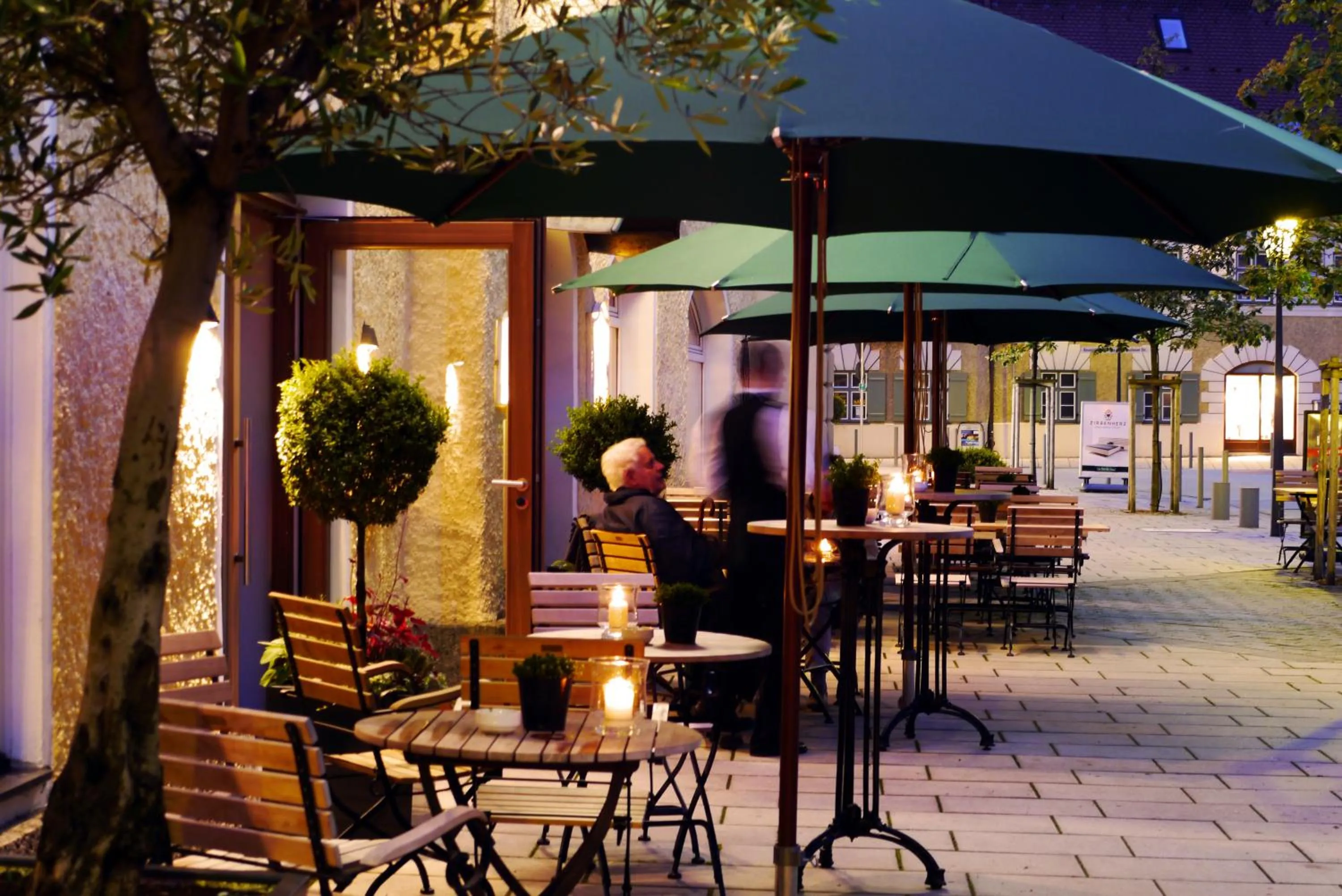 Restaurant/places to eat in Romantik Hotel Das Lindner