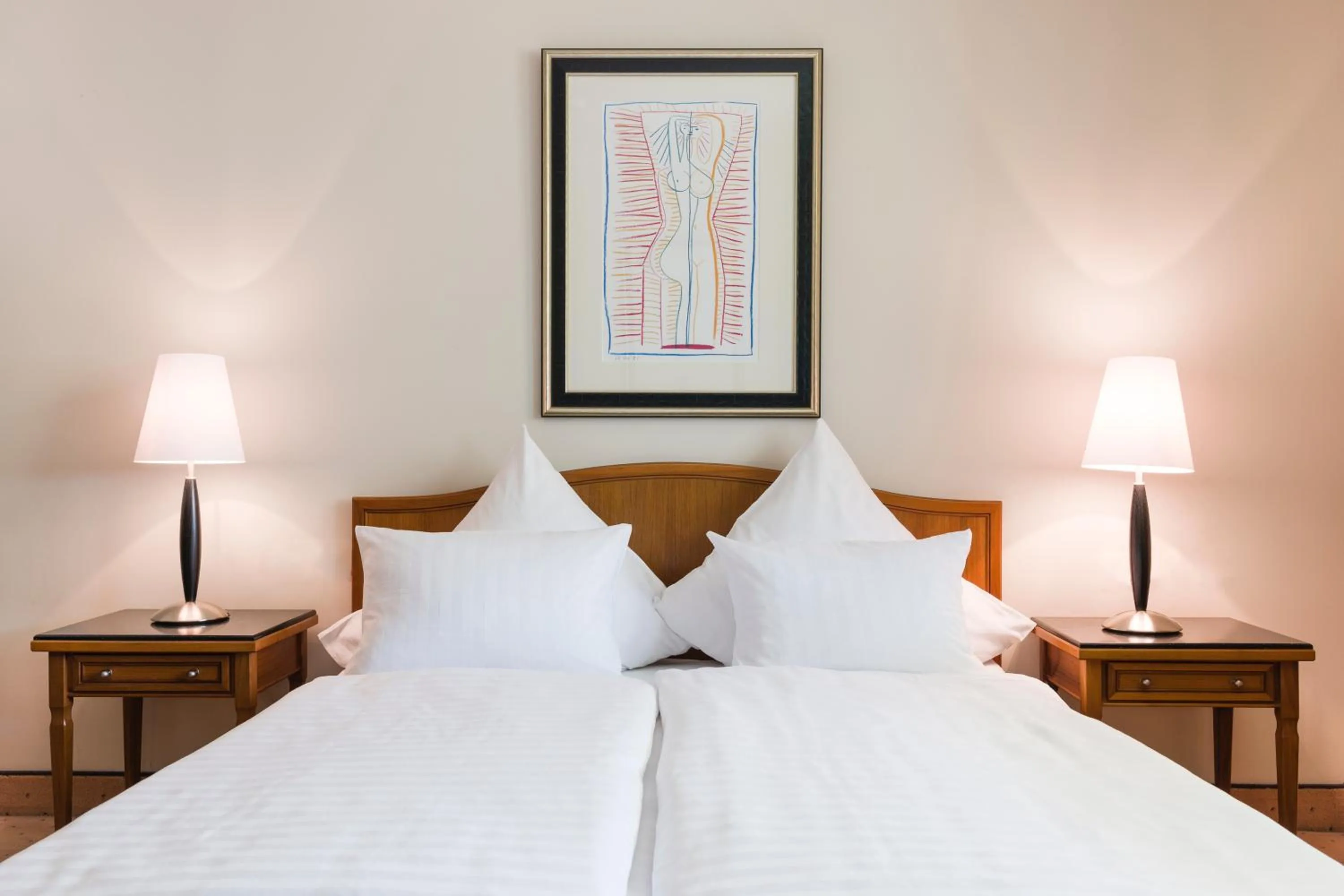 Photo of the whole room, Bed in Romantik Hotel Das Lindner