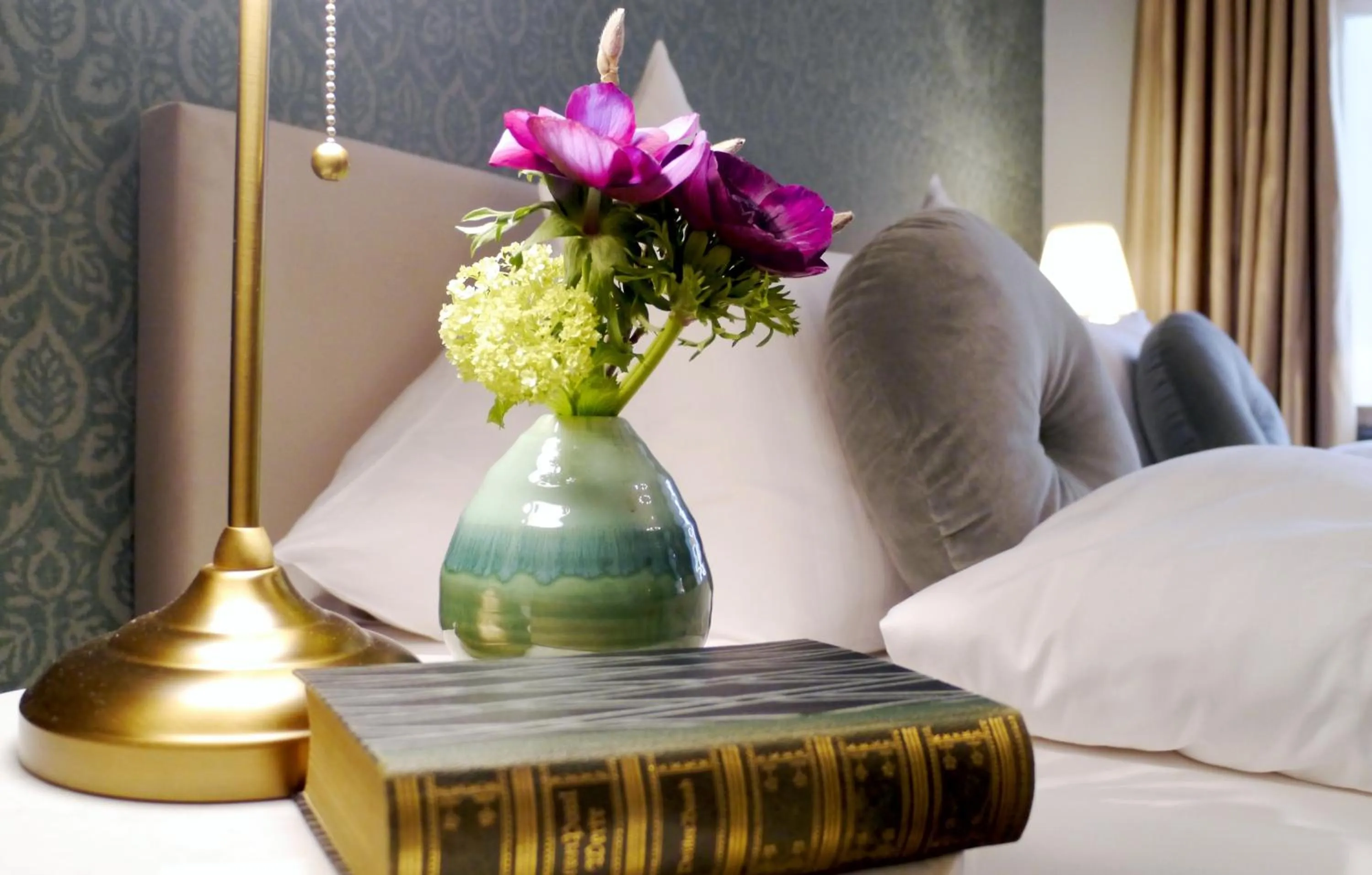 Decorative detail, Bed in Romantik Hotel Das Lindner